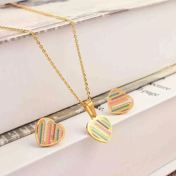 The Unbranded Brand Women Multicolor Heart Shape Jewelry Set Size ONE SIZE - 2 Thumbnail
