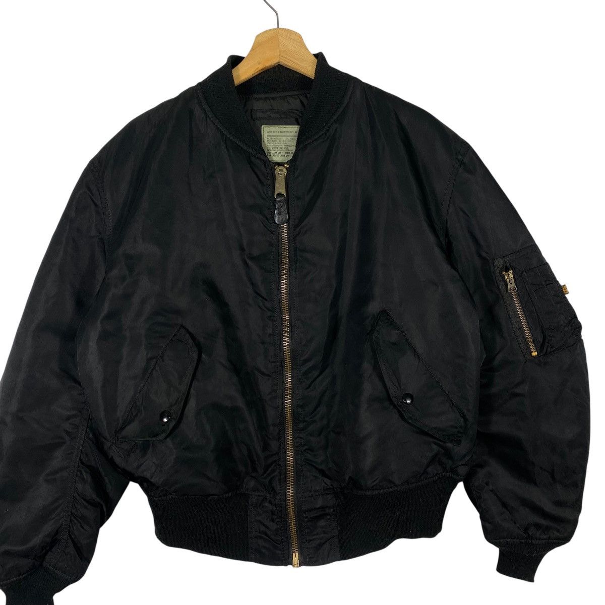 Alpha Industries Vintage Alpha Industries MA-1 Bomber Jacket Flyers Mens Size US L / EU 52-54 / 3 - 4 Thumbnail