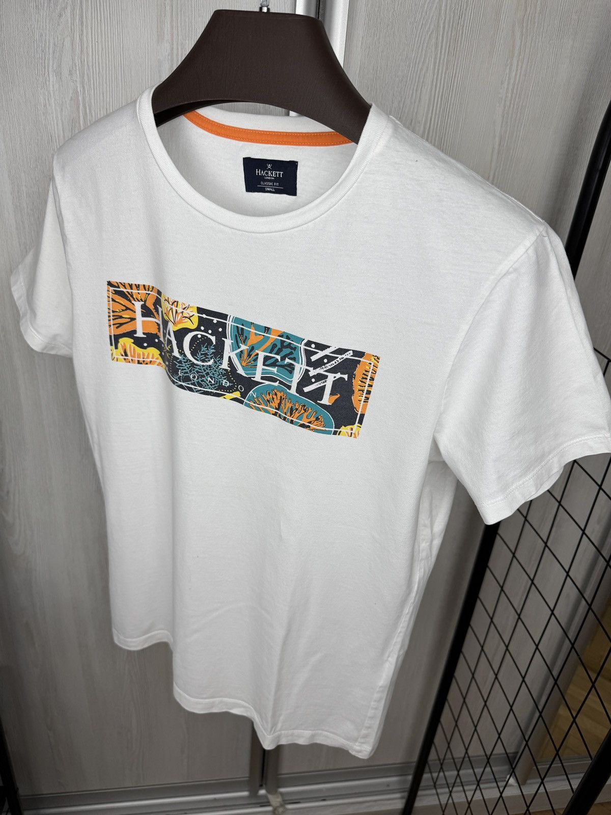 Hackett Hackett London Men’s Seaweed Print Tee T-Shirt White Size S Size US S / EU 44-46 / 1 - 6 Thumbnail