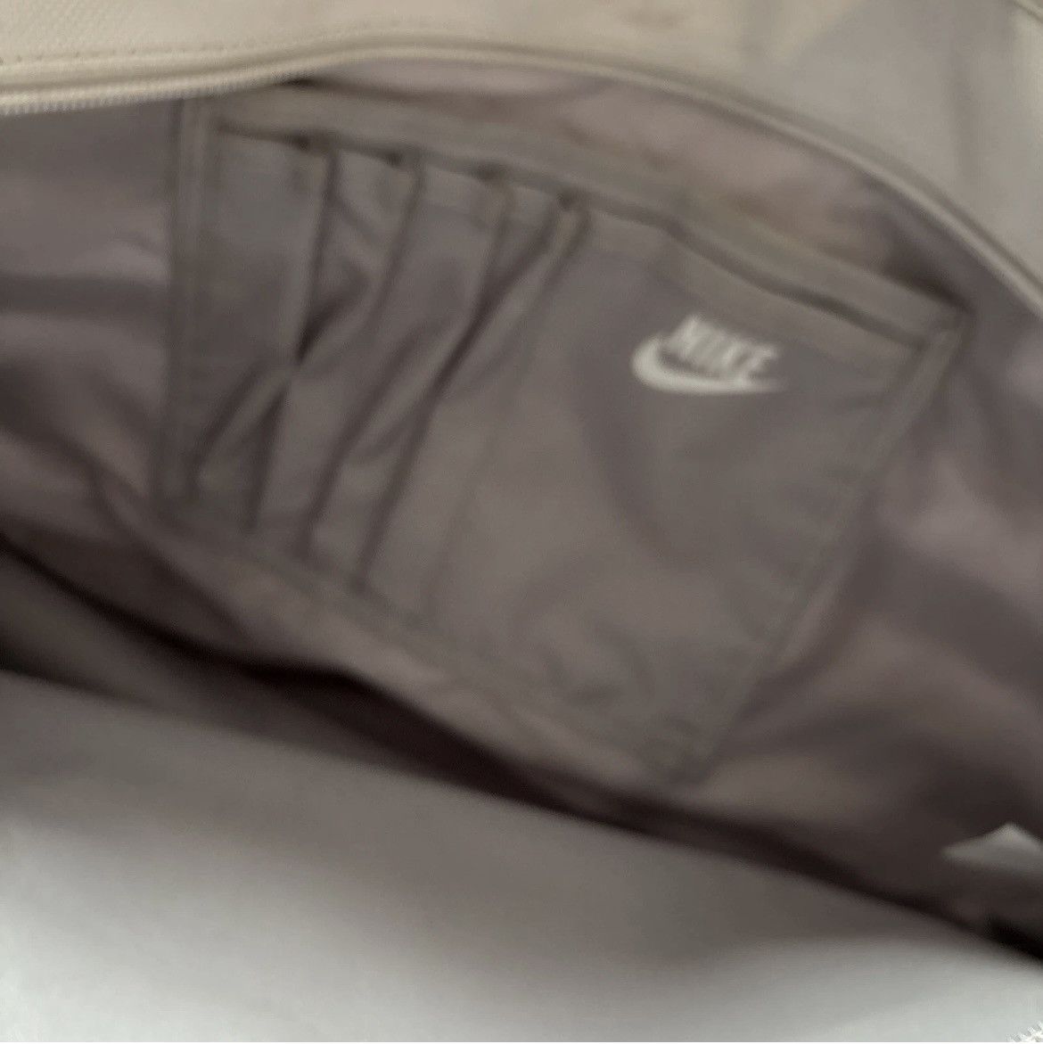 Nike Nike AF-1 Tote Bag Silver Gray Winterized Issue Equipment Size ONE SIZE - 9 Thumbnail