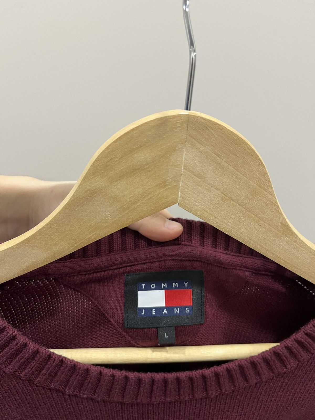 Tommy Hilfiger Vintage Tommy Hilfiger Y2K Sweater Red If Six Was Nine Size US L / EU 52-54 / 3 - 5 Thumbnail