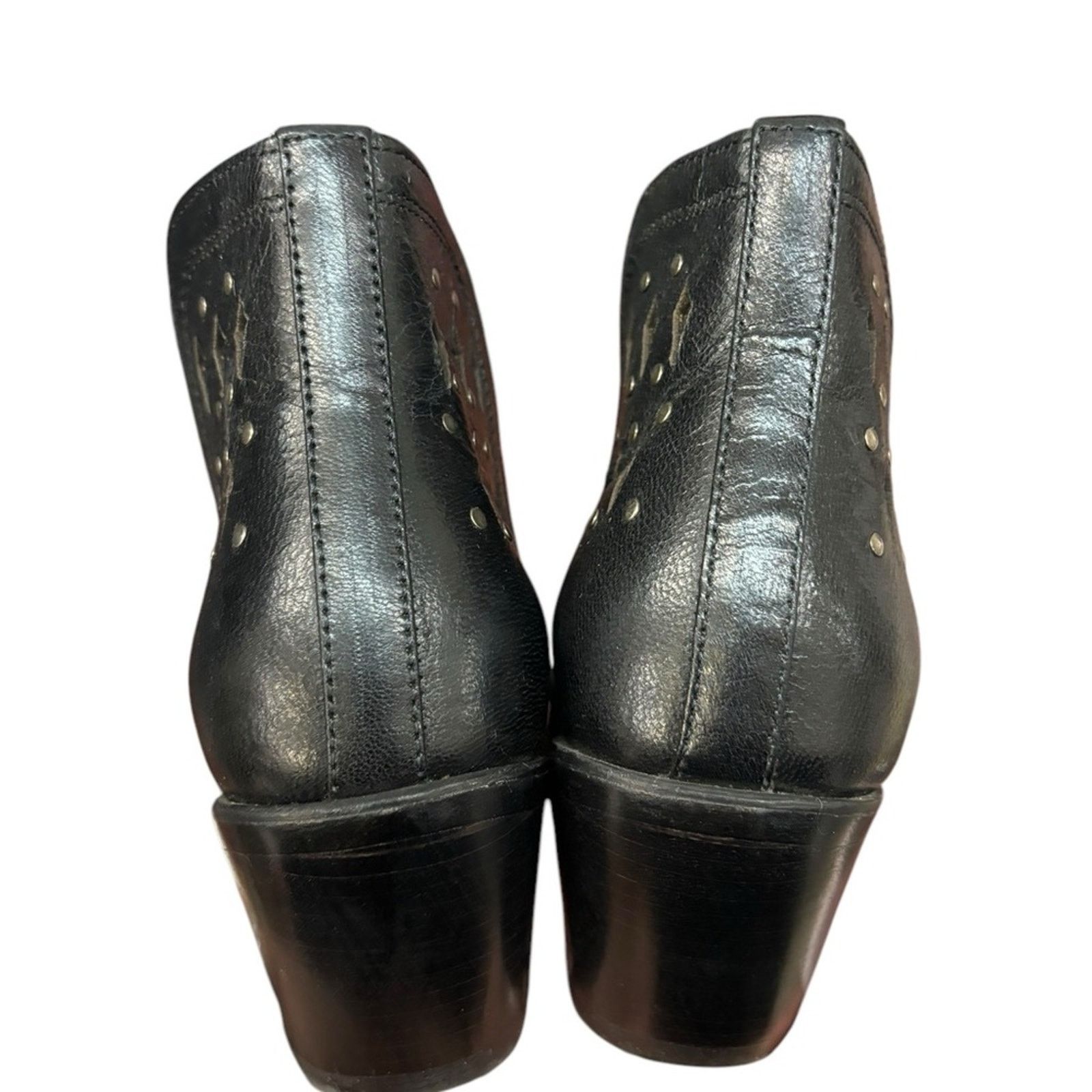 Ariat Ariat's women's black Dixon studded short Boots sz 8 Size US 8 / IT 38 - 8 Thumbnail