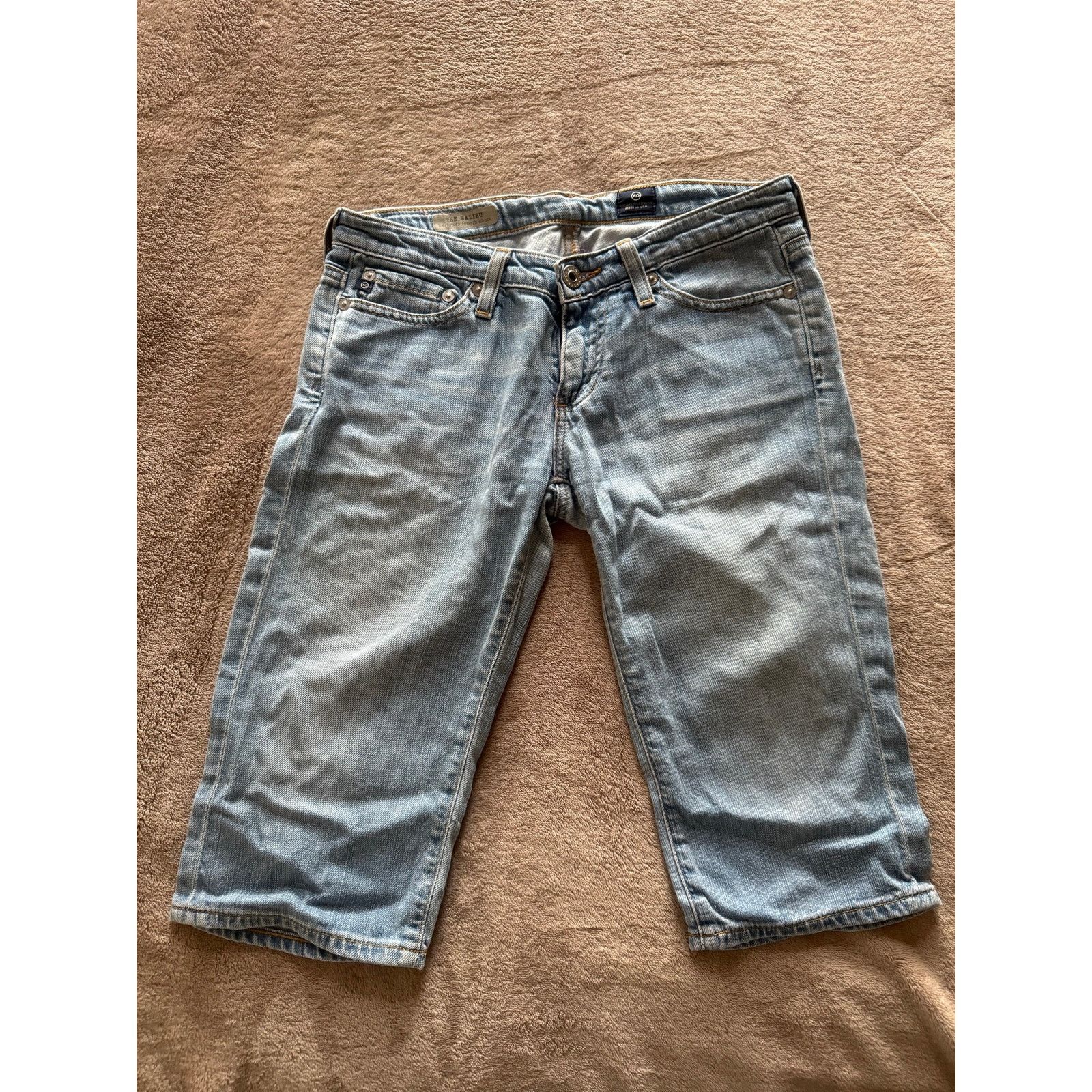 AG Adriano Goldschmied Adriano Goldschmied Light Wash Denim Capri Shorts Low Rise Size 27" / US 4 / IT 40 - 5 Thumbnail