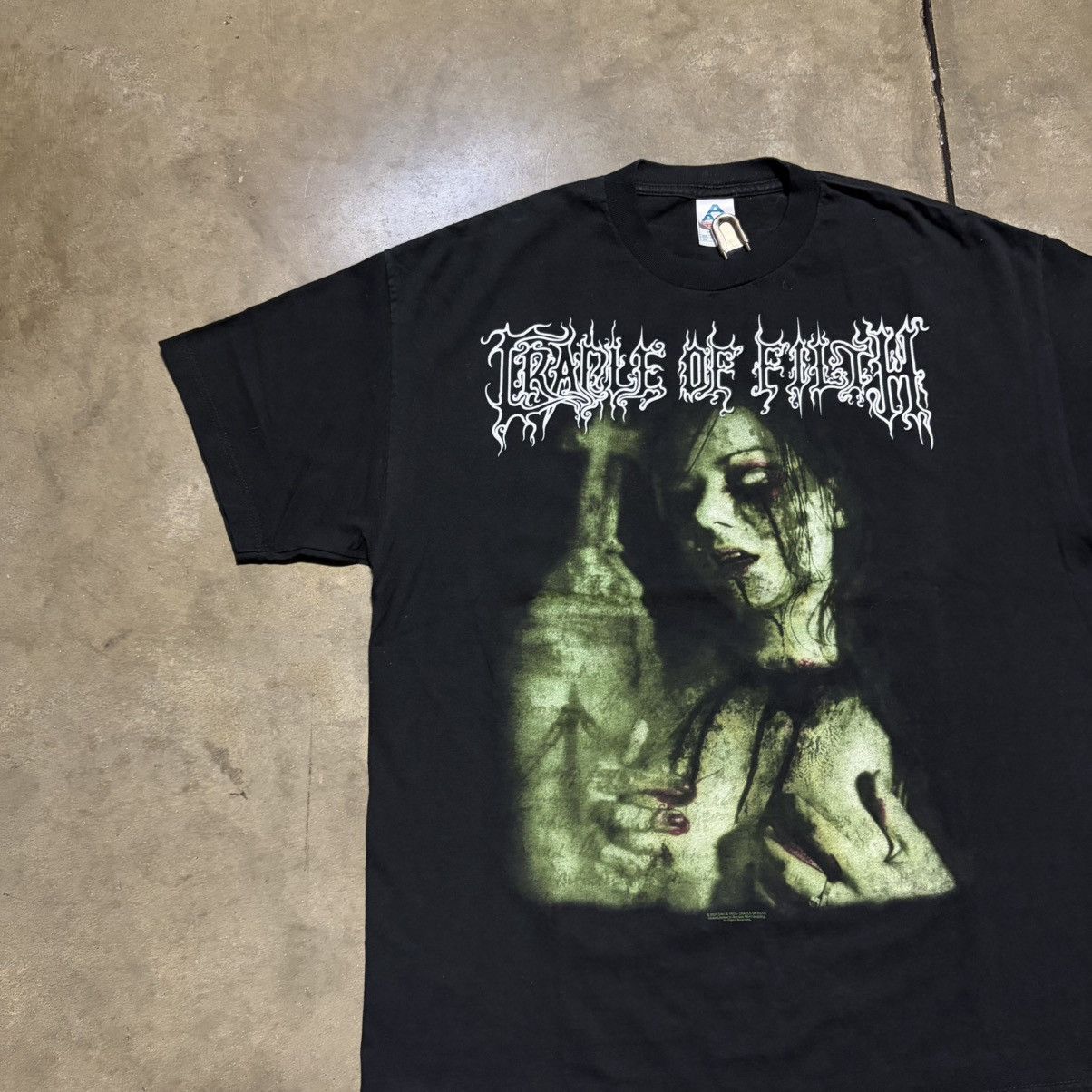 Band Tees Vintage Cradle Of Filth Band T shirt Murder in Thirst Y2K Size US XL / EU 56 / 4 - 3 Thumbnail