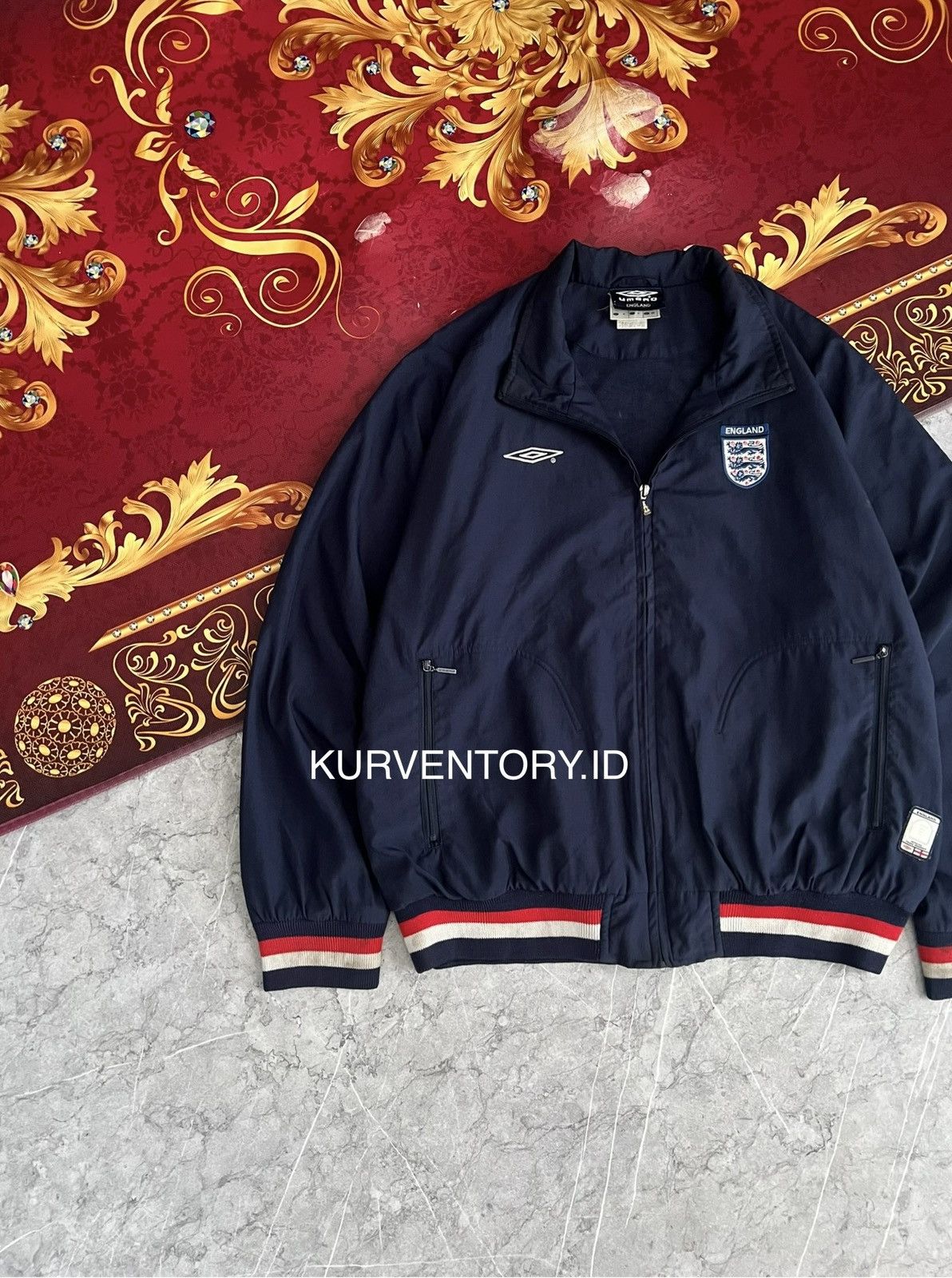 Umbro (SOLD OUT) Vintage Umbro England Official Team Jacket Size US L / EU 52-54 / 3 - 2 Thumbnail