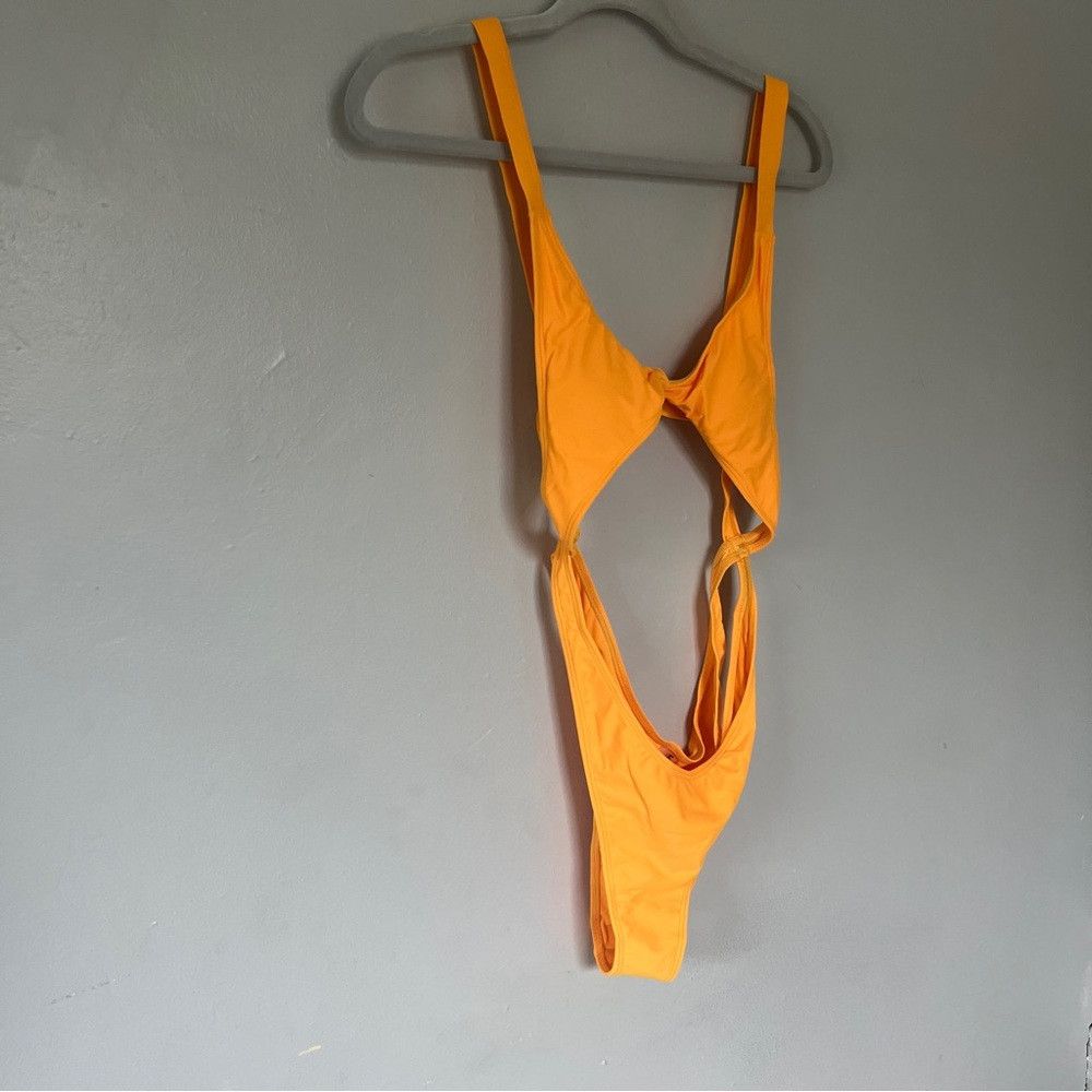 Designer New Matte Swim Monikini One Piece Cut Out Top Yellow Large Size ONE SIZE - 4 Thumbnail