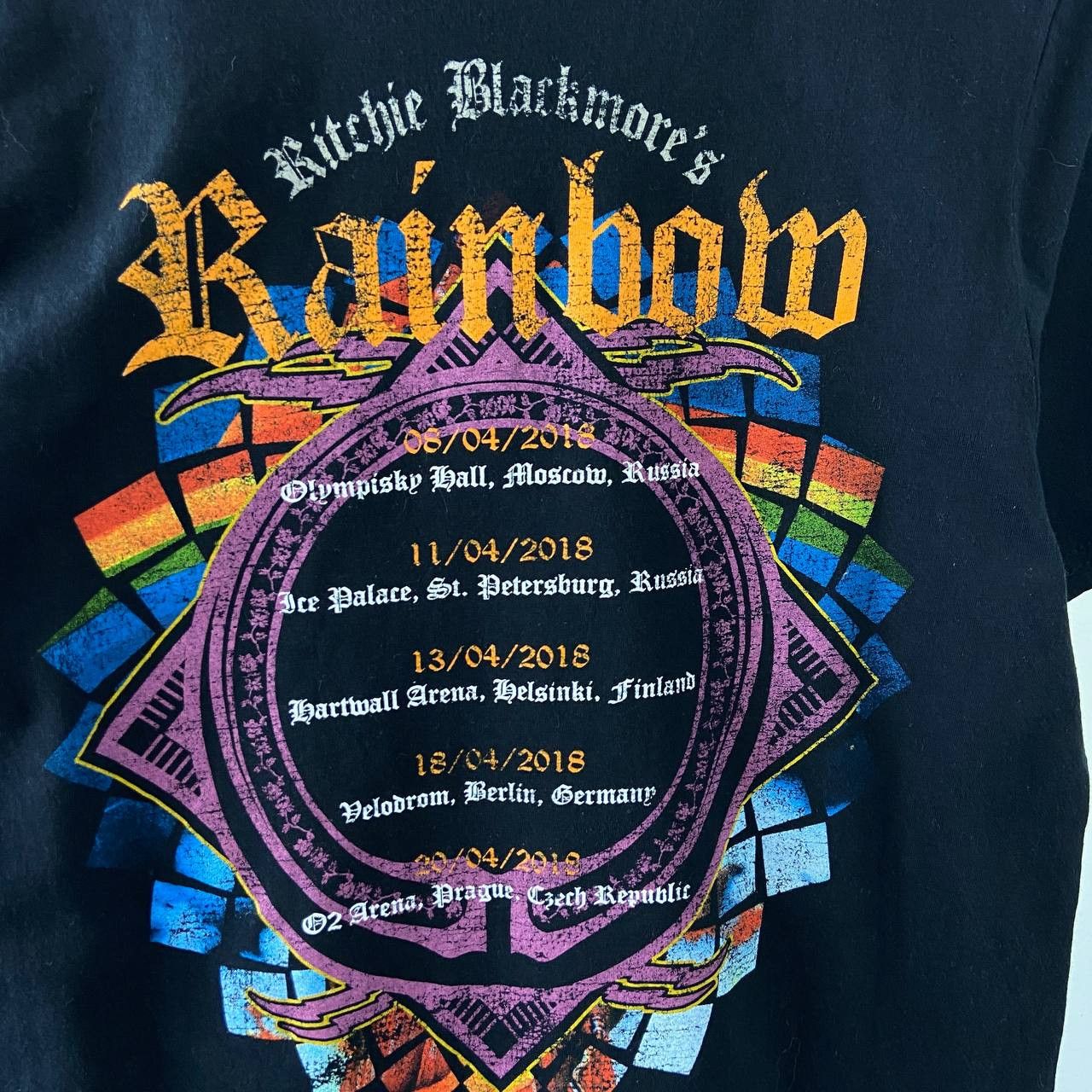 Band Tees Rainbow Vintage Rock Band Tour 2009 T-Shirt Size US S / EU 44-46 / 1 - 7 Thumbnail