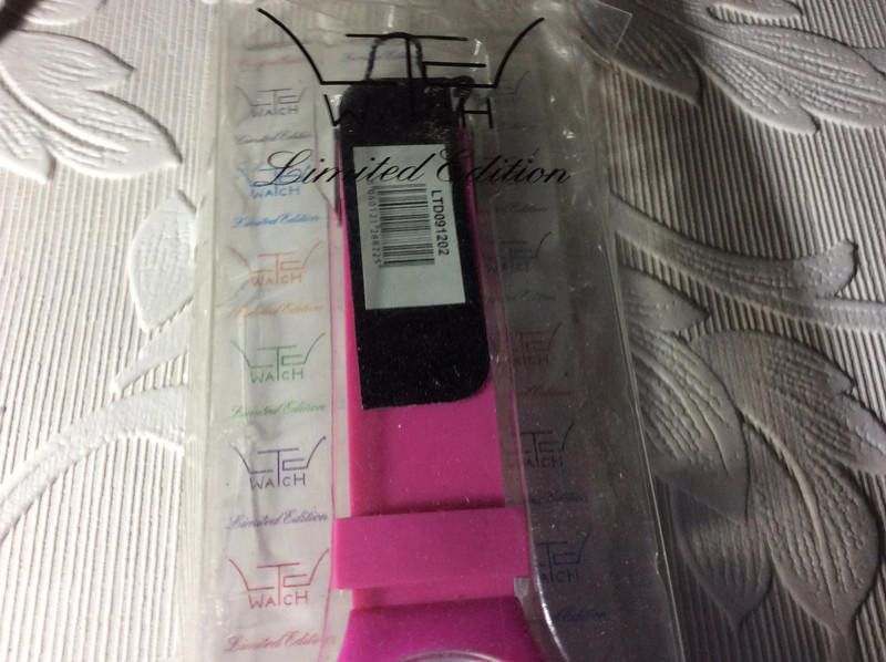 Designer LTd white Unisex dial pink plastic strap watch Size ONE SIZE - 3 Thumbnail