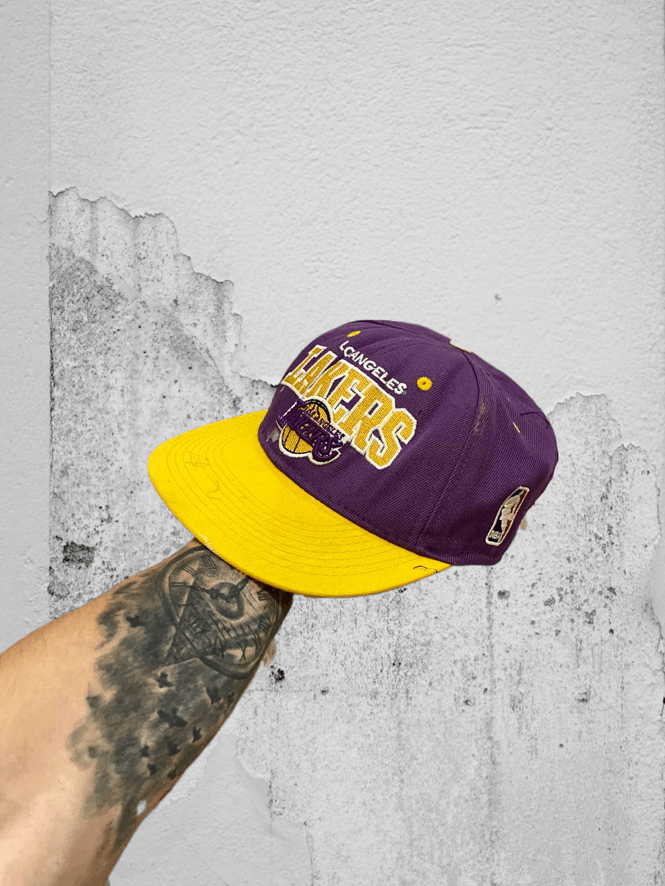Mitchell & Ness Hats Vintage Cap Mitchell & Ness big logo Y2K streetwear Size ONE SIZE - 1 Thumbnail