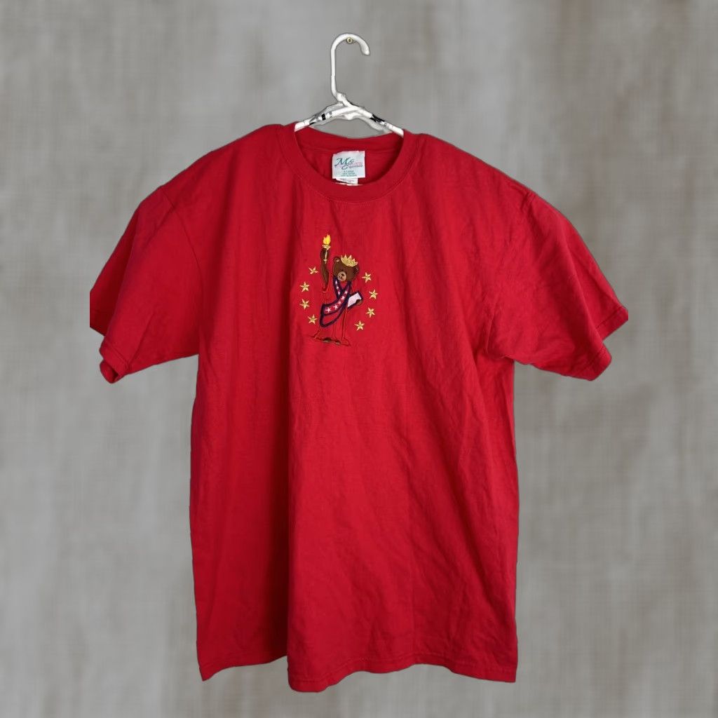 Vintage VINTAGE M&C Energy Sportswear Red USA Status Of Liberty Bear T-Shirt XL Adults Mens Size US XL / EU 56 / 4 - 1 Thumbnail