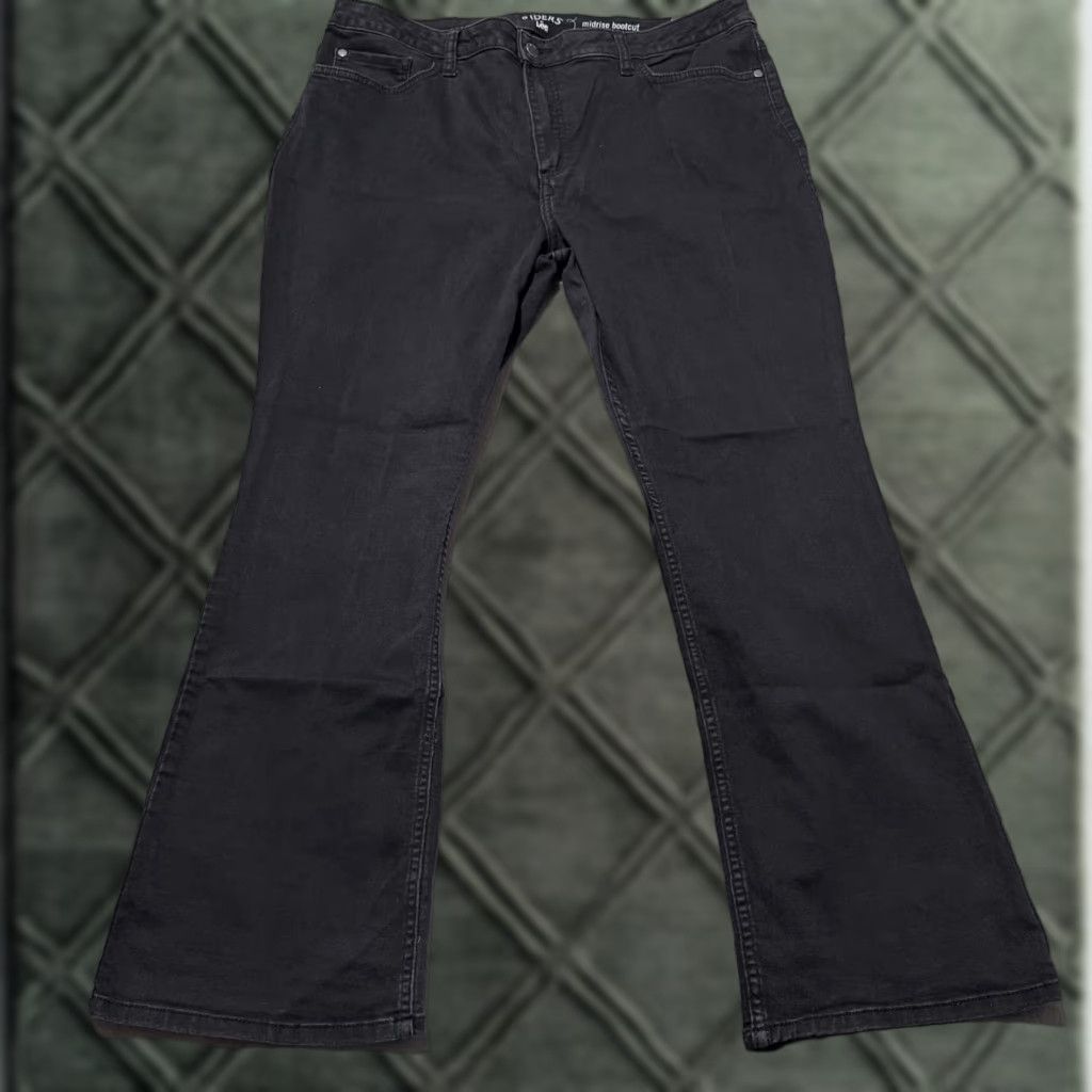 Lee Riders by Lee Women's Jeans Bootcut 18P Black Denim Stretch - Y2K Retro - Midrise 36 in Inseam 27 in Petite Regular Button Zip Front 5-Pocket Size 40" / US 18 - 1 Thumbnail