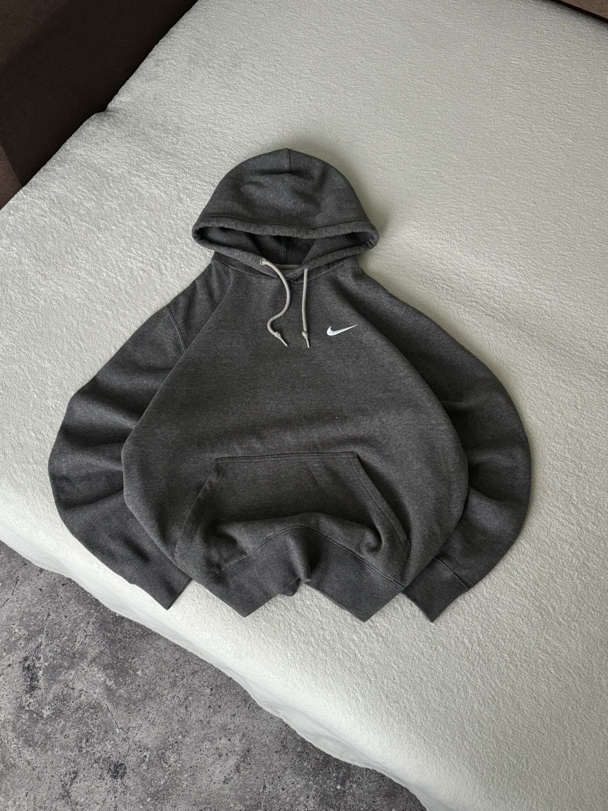 Nike × Vintage Vintage Nike Y2K oversized grey basic sweatshirt Size US M / EU 48-50 / 2 - 3 Thumbnail