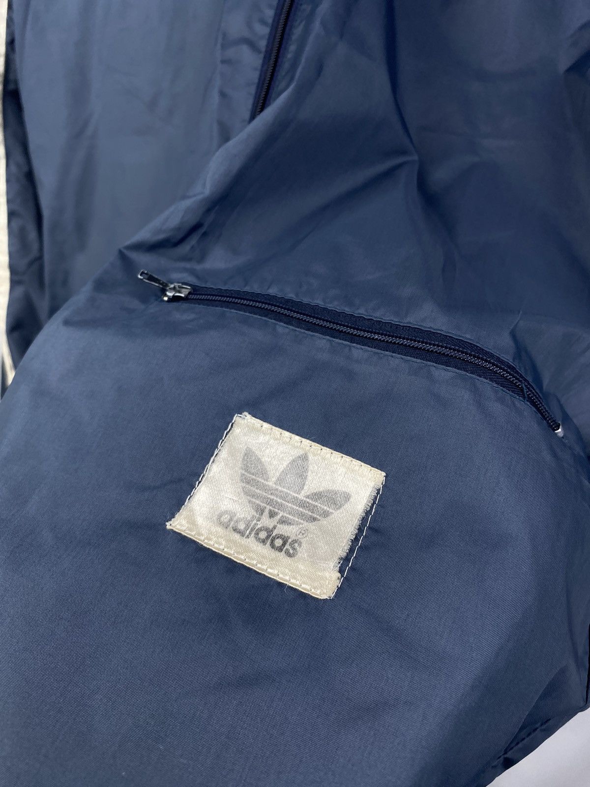🇰🇷 70-80s Vintage adidas South Korea jacket M-L size