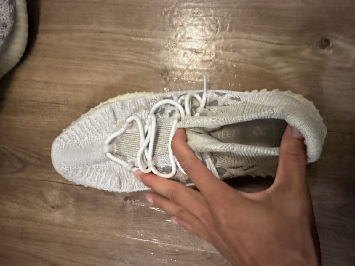 Adidas × Yeezy Yeezy 350 V2 CMPCT Size US 12 / EU 45 - 2 Thumbnail
