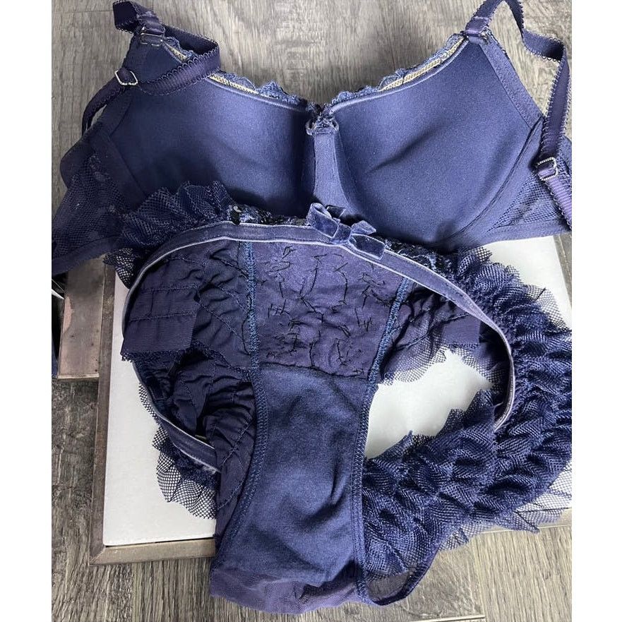 Victoria's Secret Victoria's Secret navy blue push up bra and panty set 34b S Size ONE SIZE - 9 Thumbnail