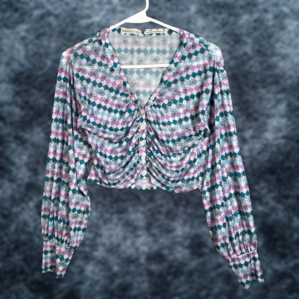 Urban Outfitters VINTAGE Urban Outfitters Womens Size Medium Argyle Floral Ruched Button Front Top Shirt Blouse Cropped Purple Long Sleeve V-Neck Size M / US 6-8 / IT 42-44 - 1 Thumbnail