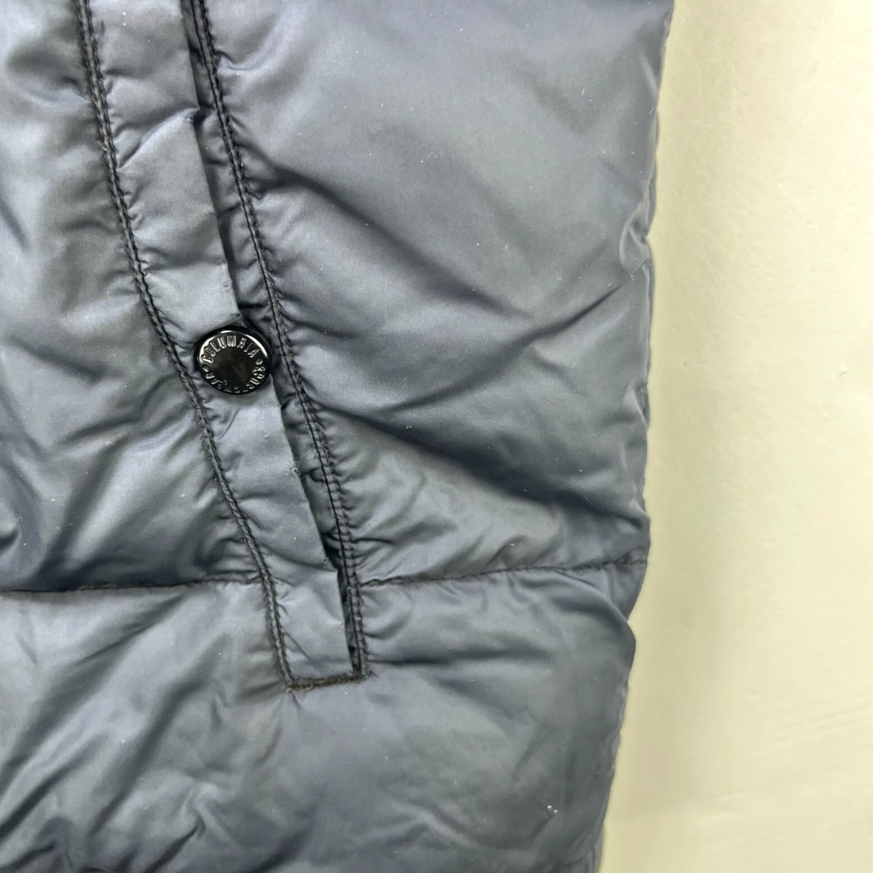 Vintage VINTAGE Columbia Puffer Vest Jacket Men L Black 90s Style Size US L / EU 52-54 / 3 - 6 Thumbnail