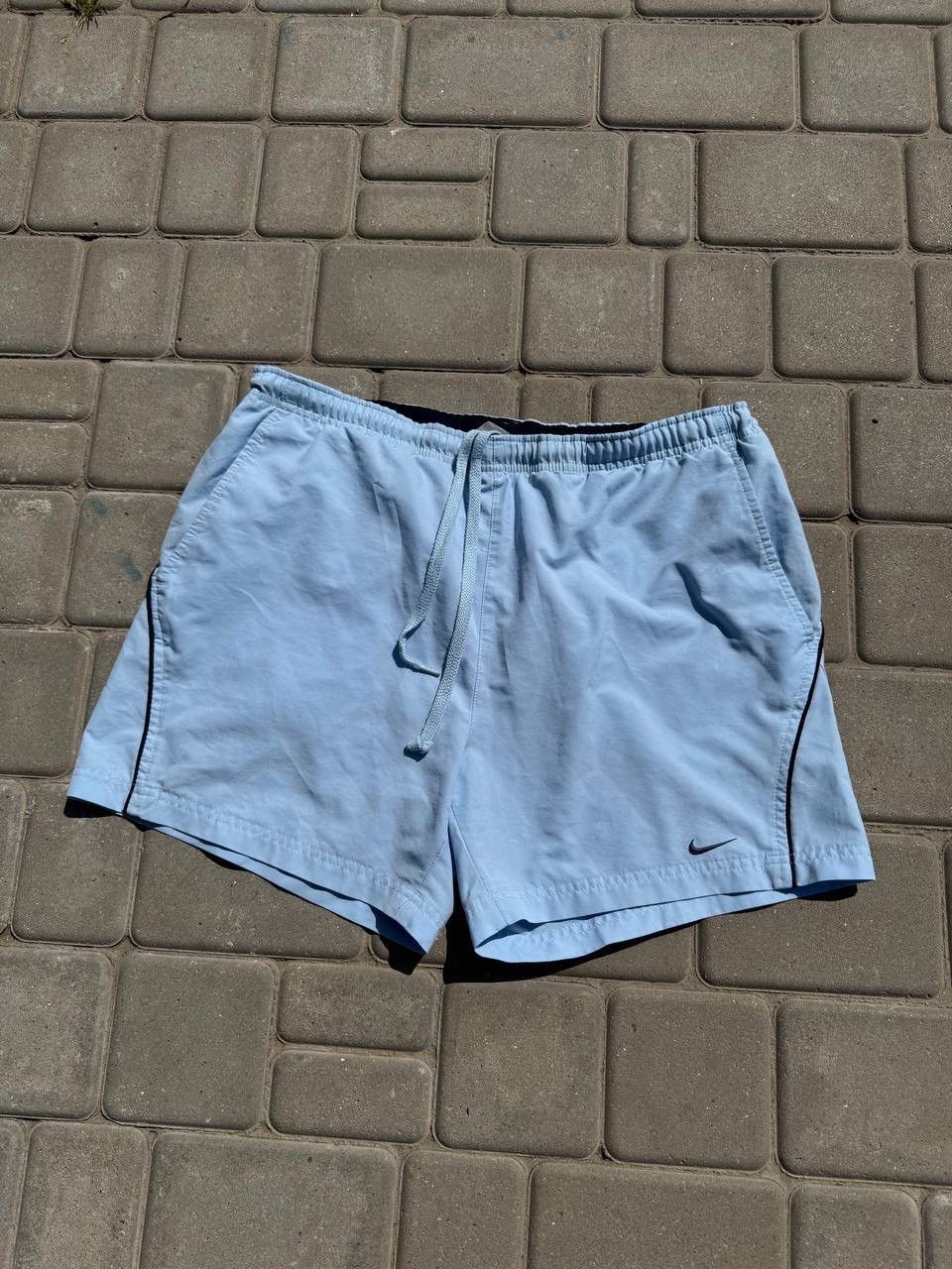 Nike Vintage Nike Shorts Streetwear Swoosh Casual Y2K Size US 34 / EU 50 - 1 Thumbnail