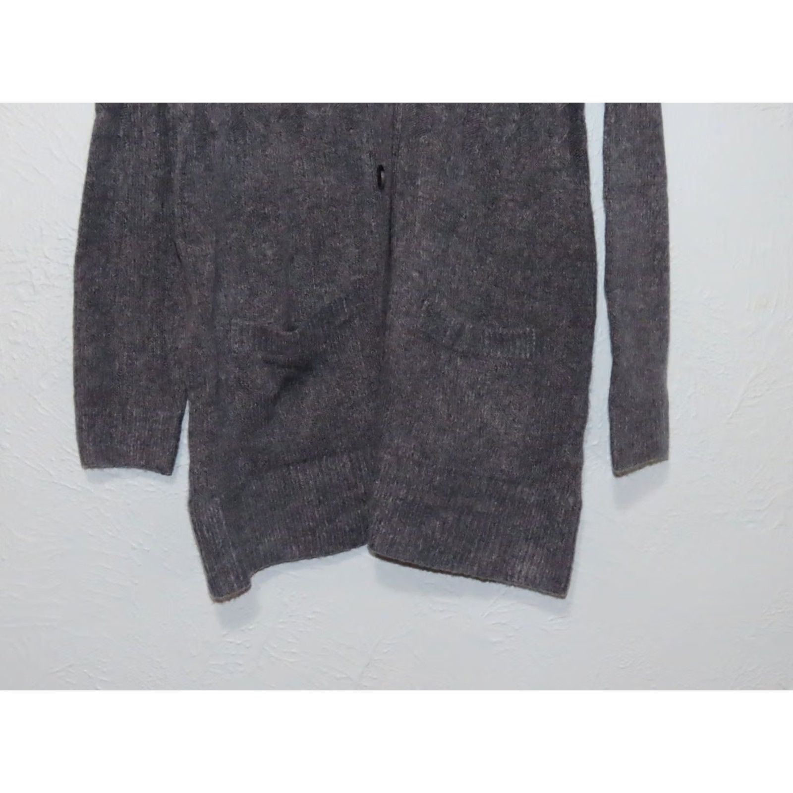 Croft & Barrow Croft & Barrow Cardigan Men’s Med Gray Knit V-Neck Button Pockets Regular Size M Sweater Long Sleeve Solid Preppy Size US M / EU 48-50 / 2 - 2 Thumbnail