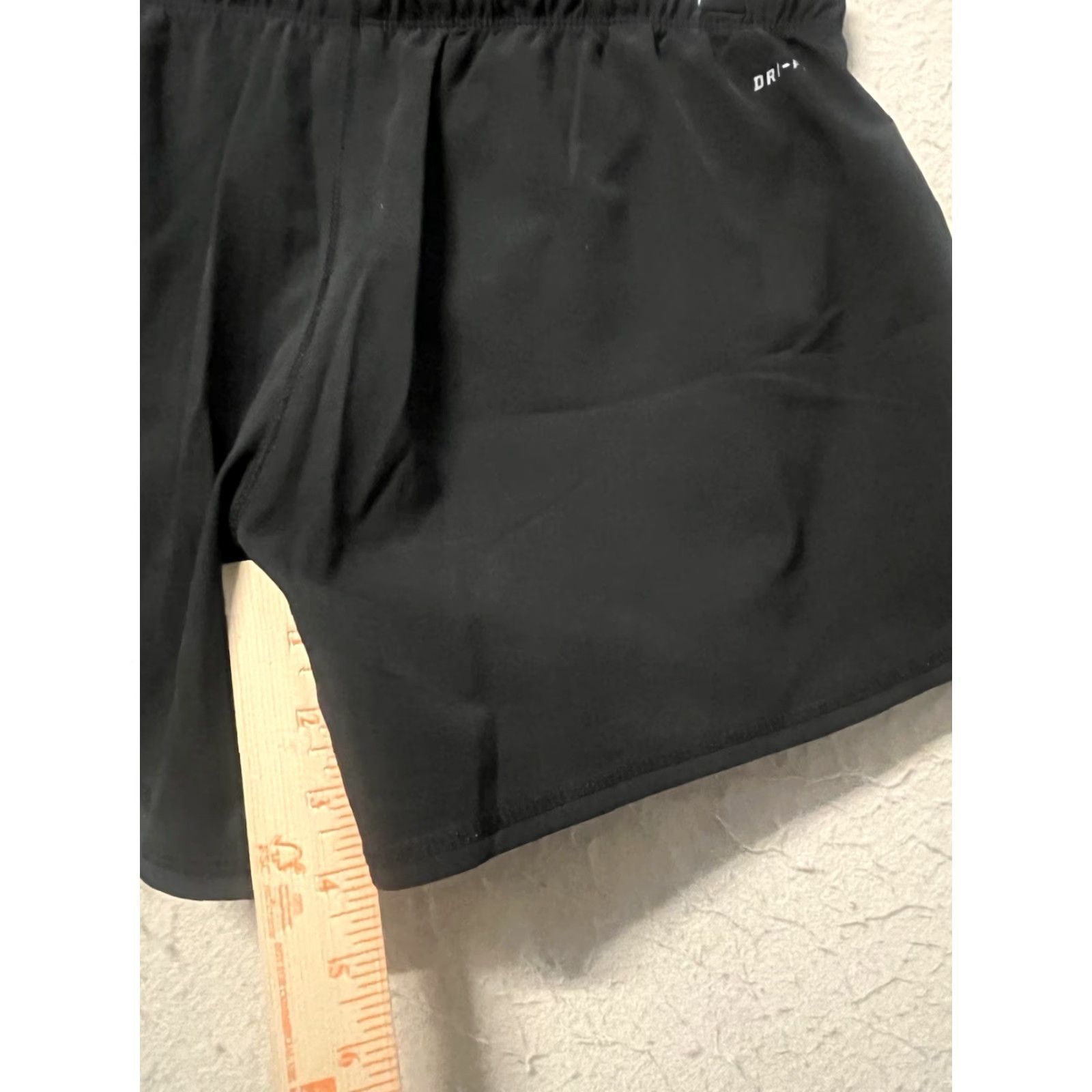 Nike **Nike Black XL Women's Athletic Shorts with Pink Lining** User: Nike Classic Fit Black XL Women's Athletic Shorts with Pink Lining Size 40" / US 18 - 5 Thumbnail