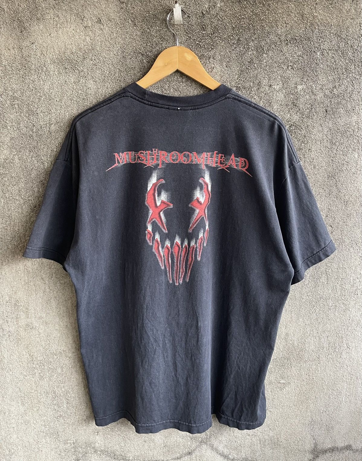 Band Tees Vintage’90s‼️HeavyMetalBand🔥MUSHROOMHEAD🔥Graphic Faded Tee Size US XL / EU 56 / 4 - 1 Thumbnail