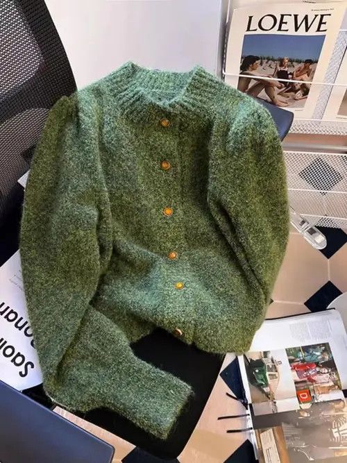image of Vintage Retro Texture Long Sleeve Knitted Sweater in Green, Women's (Size Medium)
