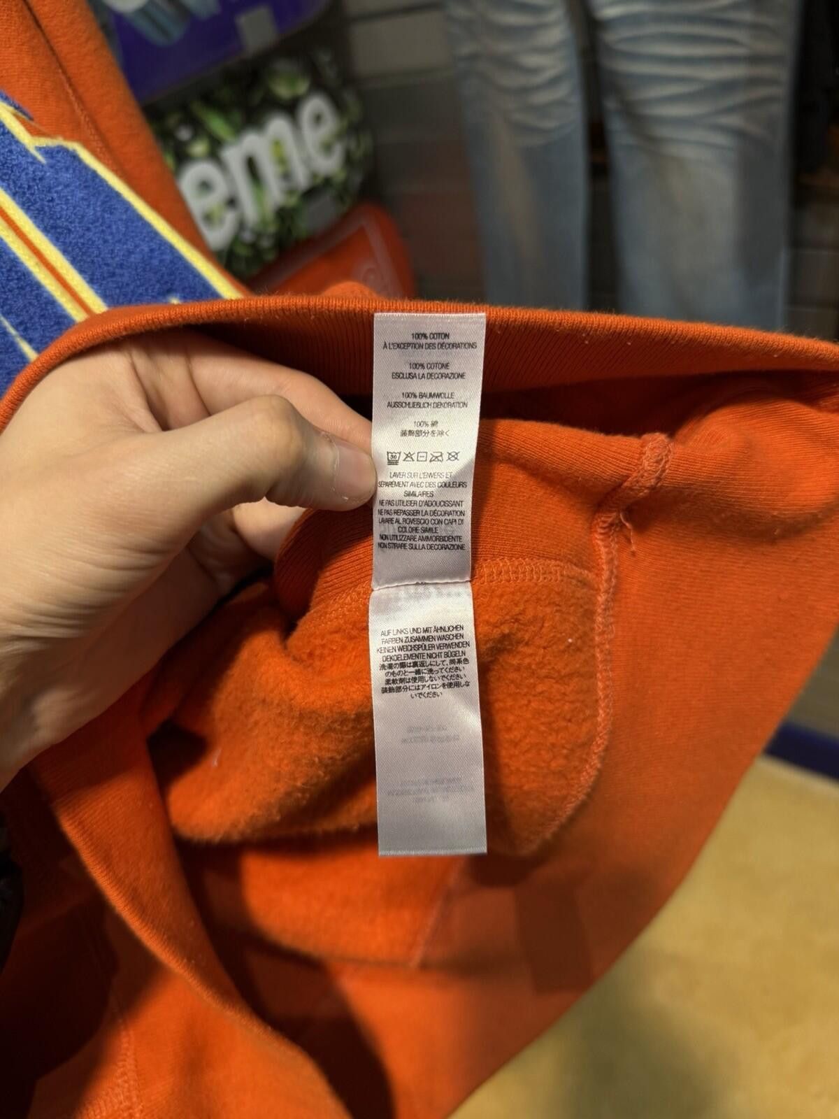 Supreme Supreme Crew Neck Sweatshirt Orange Knicks NYC Medium Size US M / EU 48-50 / 2 - 13 Thumbnail