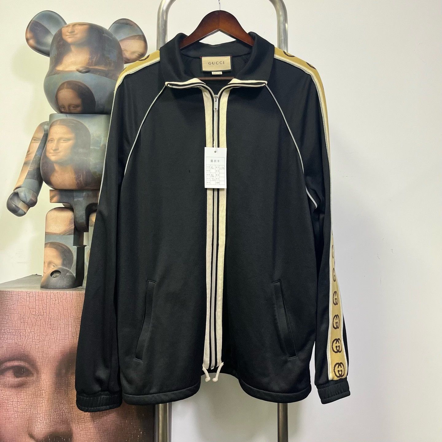 Gucci Gucci Light Jacket xl Men Size US XL / EU 56 / 4 - 1 Thumbnail