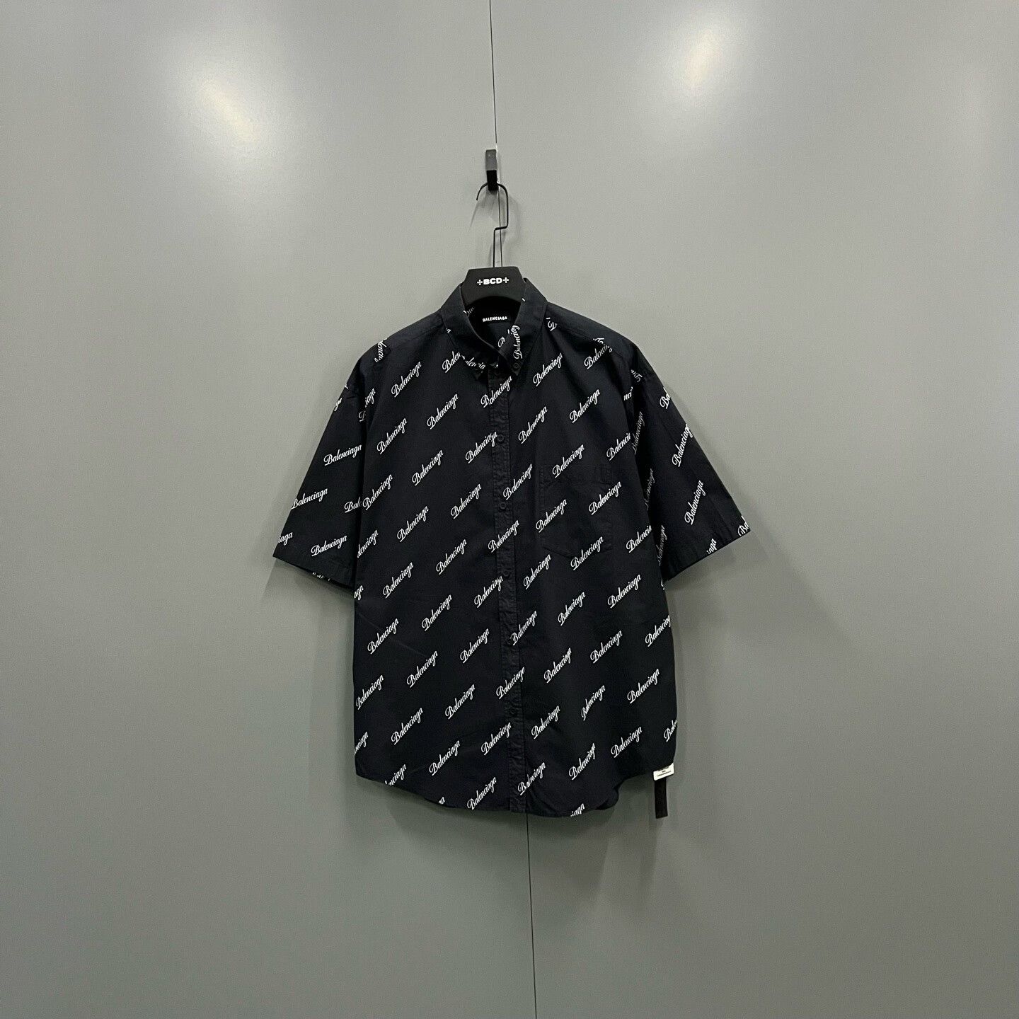 Balenciaga Balenciaga Retro Shirt s Men Size US S / EU 44-46 / 1 - 1 Thumbnail