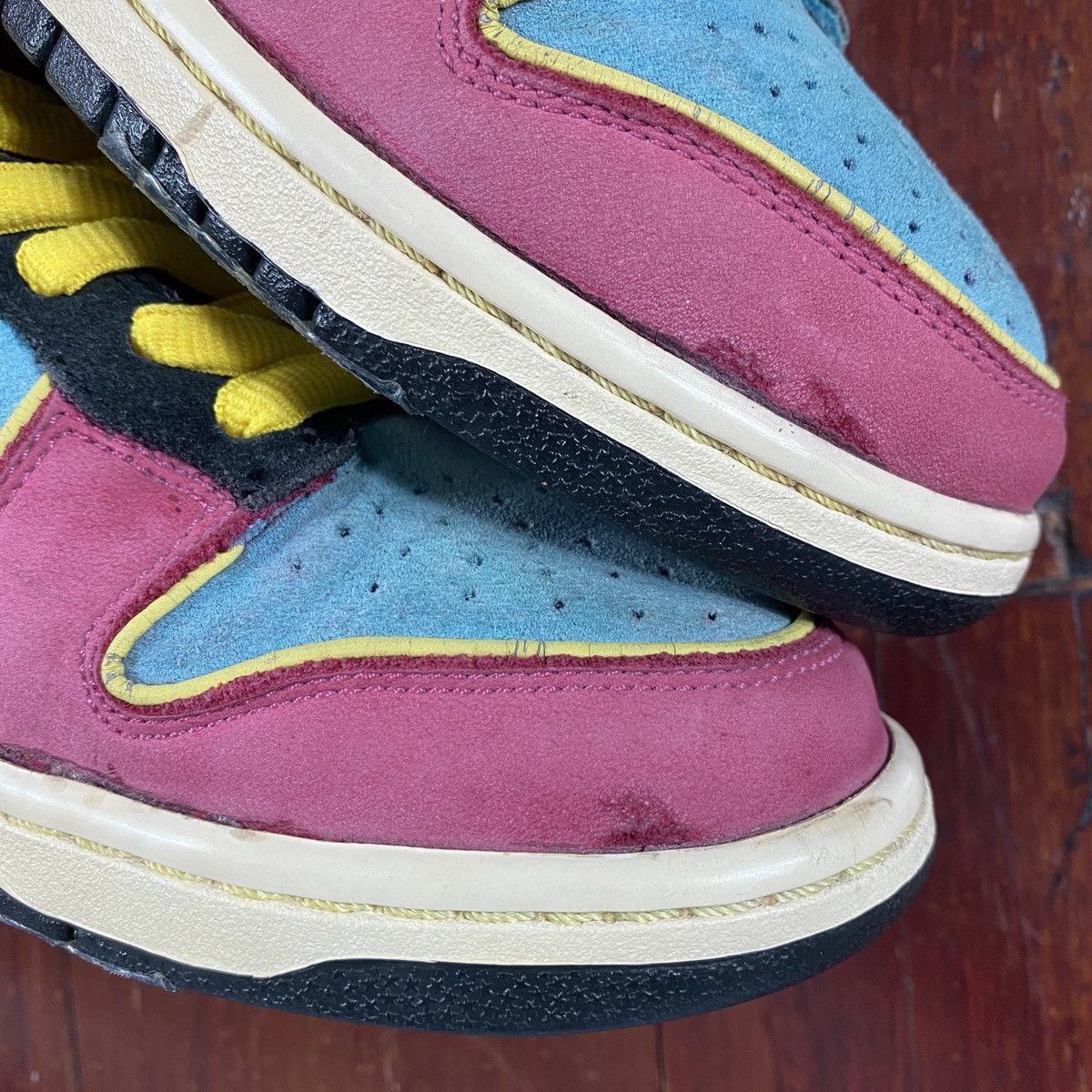 Nike SB Dunk Low Ms. Pacman 2008 Size US 8 / EU 41 - 4 Thumbnail