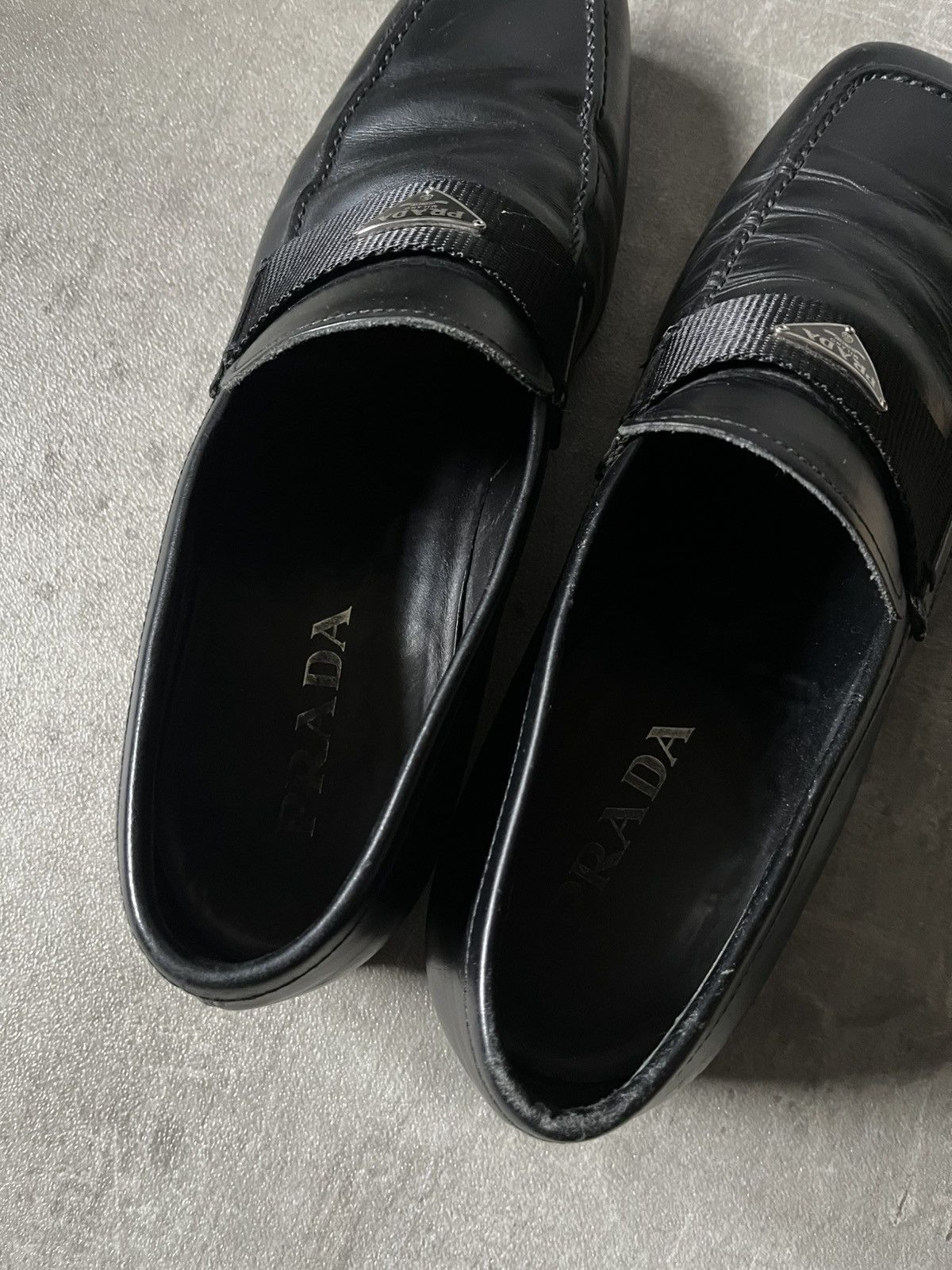 Prada Prada black logo leather loafers rare Size US 10.5 / EU 43-44 - 17 Thumbnail
