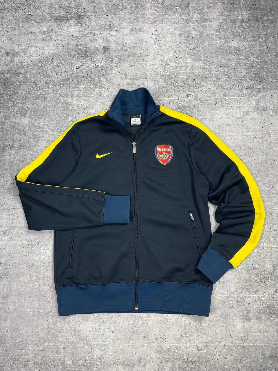 Nike × Vintage Vintage Nike Y2K Style Football Arsenal Big Logo Zip Olympic Size US M / EU 48-50 / 2 - 1 Thumbnail