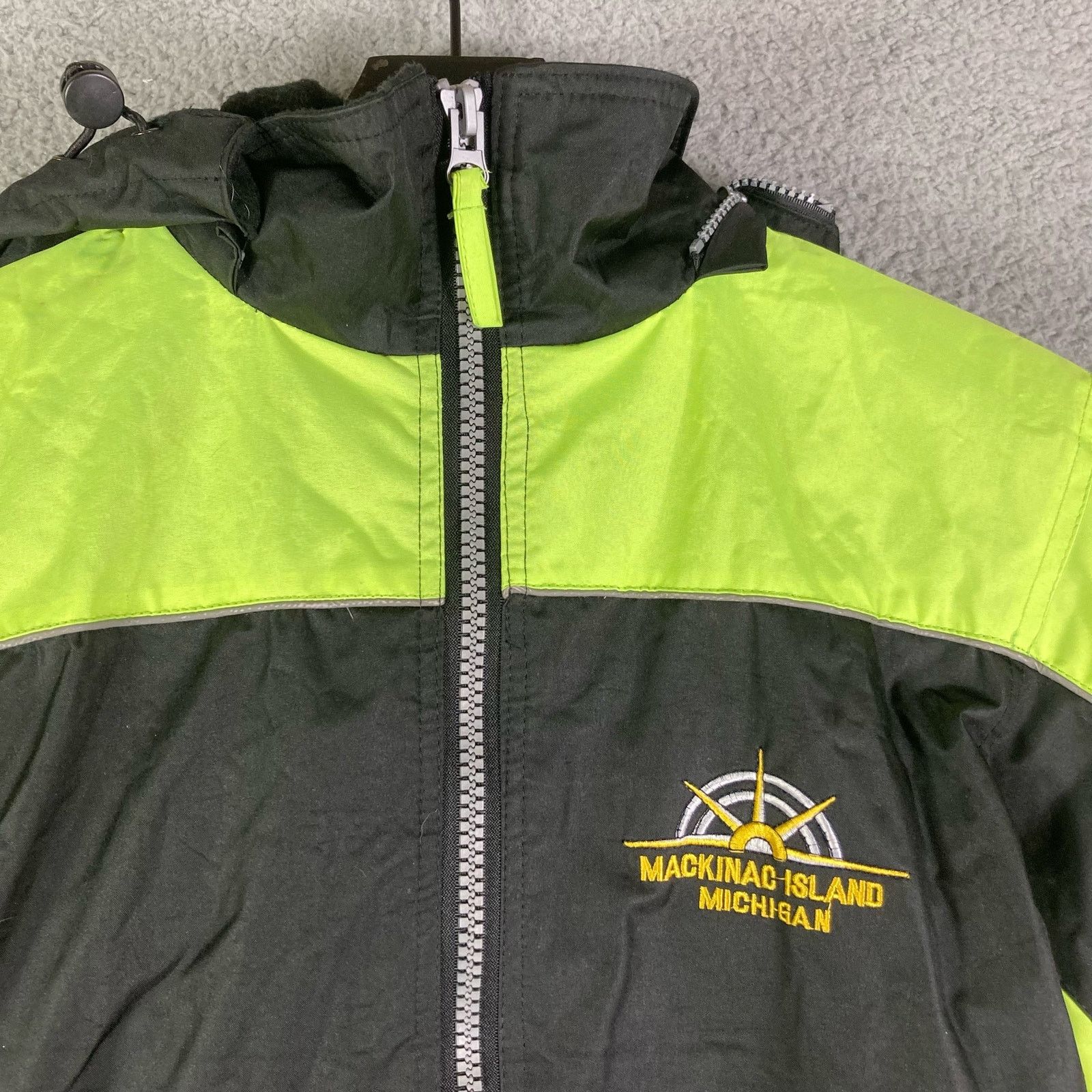 Other Mackinac Island Small Jacket Michigan Adult Hood Fleece Size US S / EU 44-46 / 1 - 3 Thumbnail