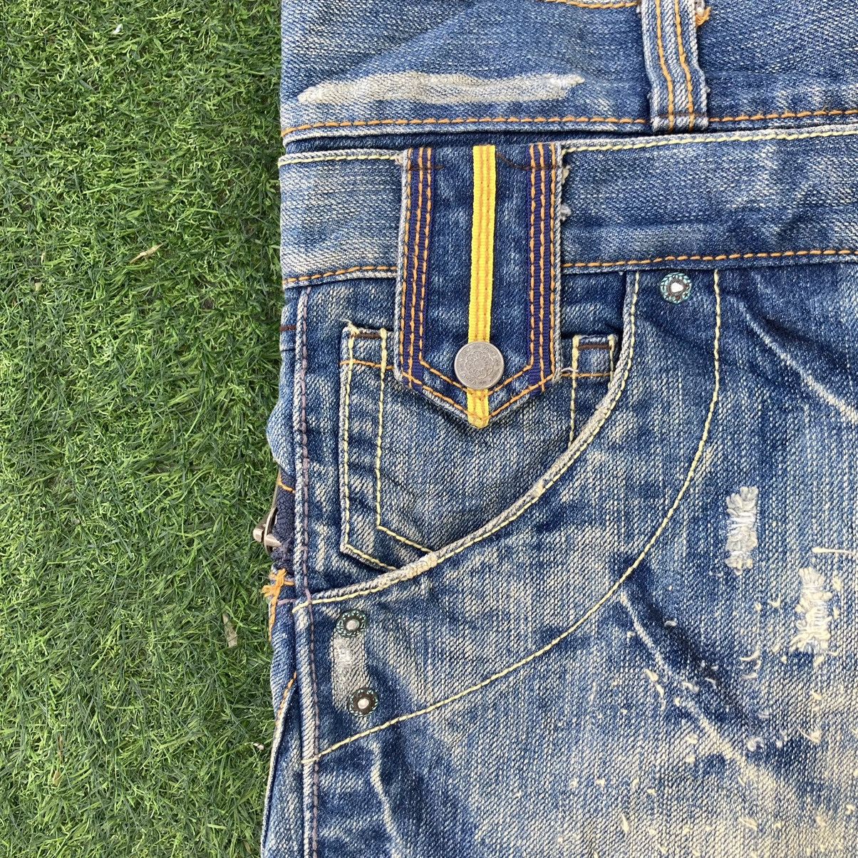 If Six Was Nine HERITAGE STONE FLARED DISTRESSED JEANS Size US 30 / EU 46 - 8 Thumbnail