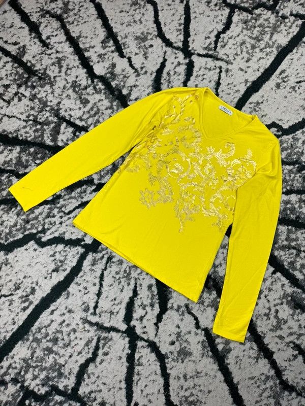 Versace Versace longsleeve t-shirt yellow gold S Size S / US 4 / IT 40 - 2 Thumbnail