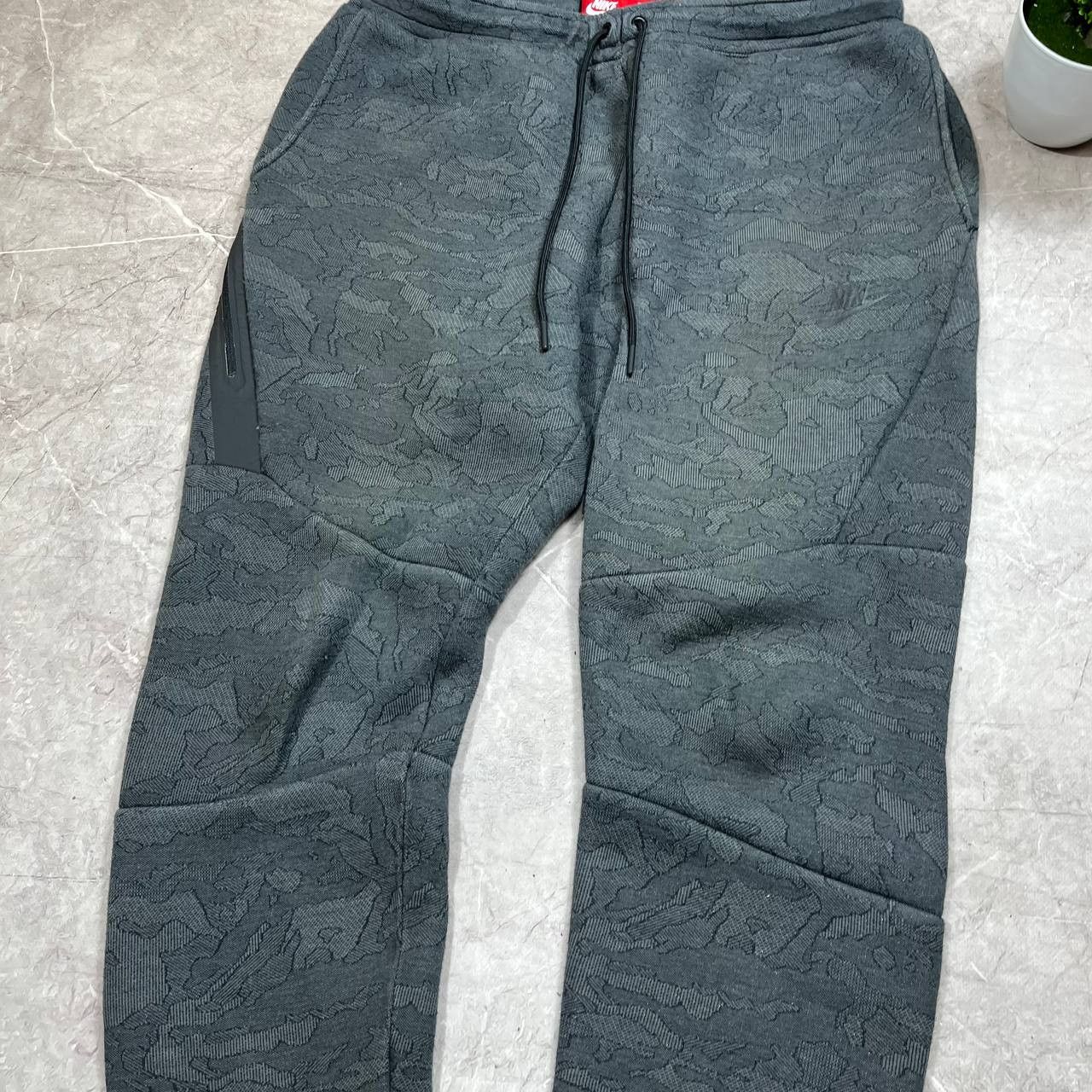 Nike Nike Sportwear Tech Fleece Joggers Pants Mens Size M Size US 33 - 4 Thumbnail