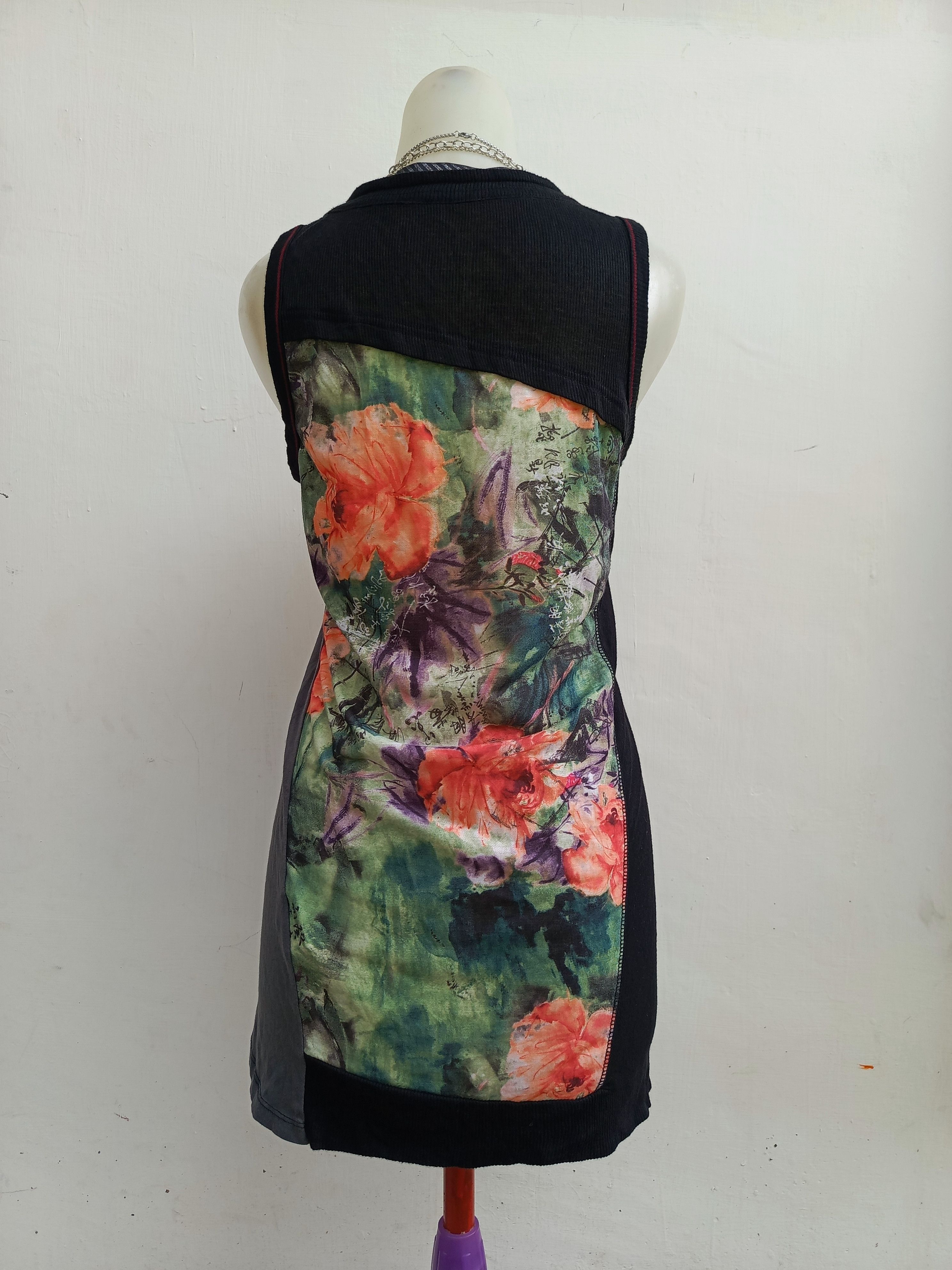 Japanese Brand Tankus Abstract Floral Tank Top Artsy Vibe Size M / US 6-8 / IT 42-44 - 4 Thumbnail