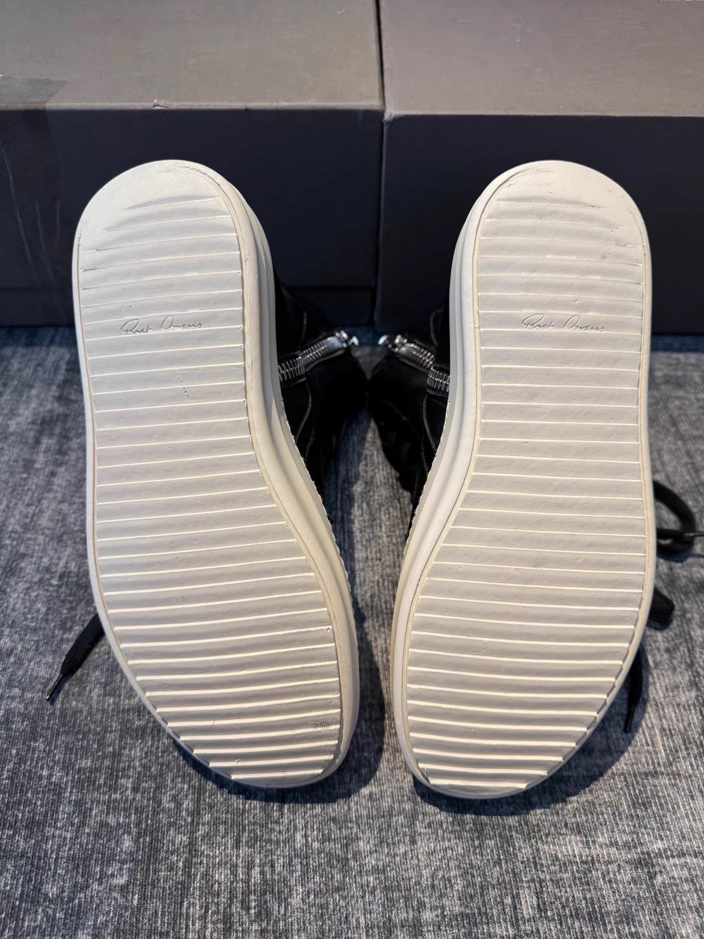 Rick Owens Rick Owens Mainline Triangle Sneakers Size US 8 / IT 38 - 4 Thumbnail