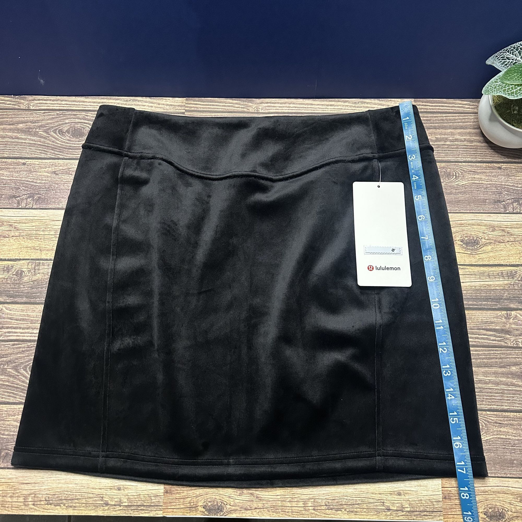 Lululemon Lululemon Scuba High Rise Mini Skirt Velvet NWT Size Large Size 32" / US 10 / IT 46 - 6 Thumbnail