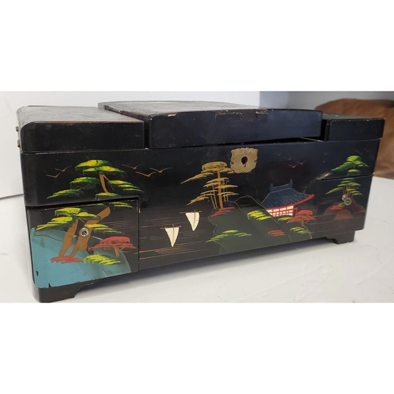 Other Vtg 1940s Black Lacquered Jewelry/Music Box Made in Japan Size ONE SIZE - 3 Thumbnail