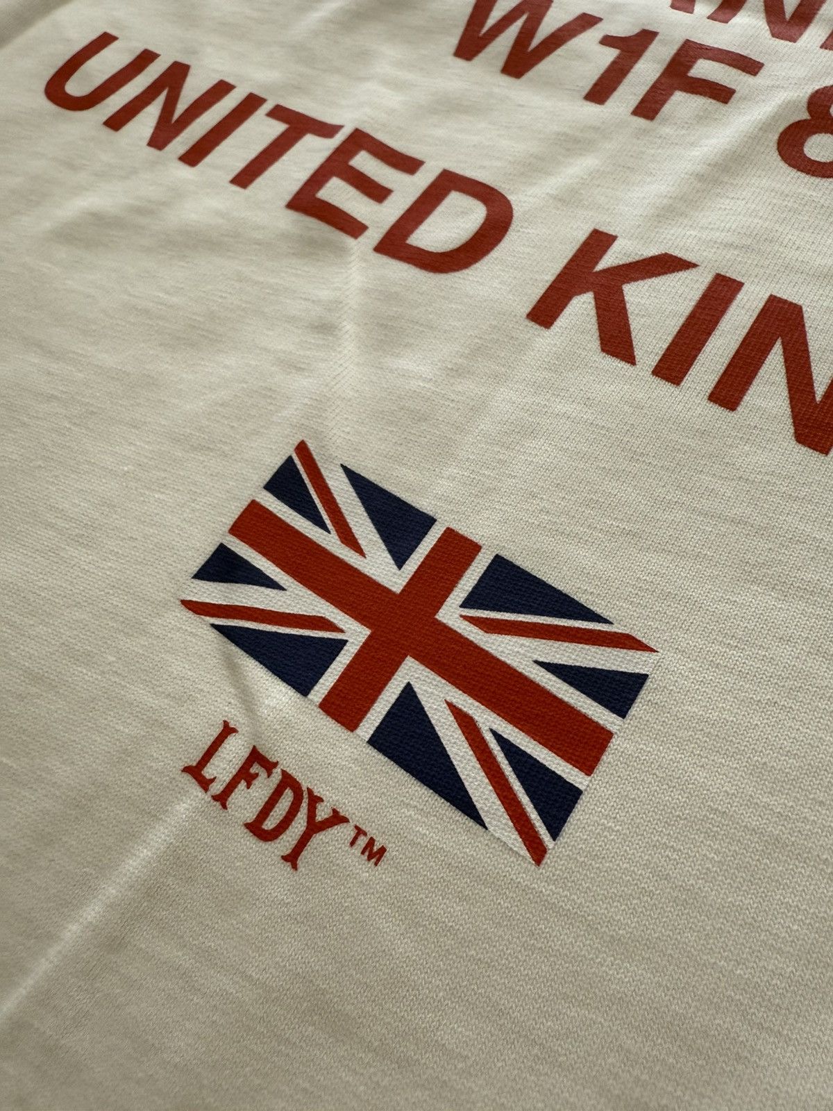 LFDY LFDY LiveFast United Kingdom Soho London Red Tshirt Size US L / EU 52-54 / 3 - 5 Thumbnail