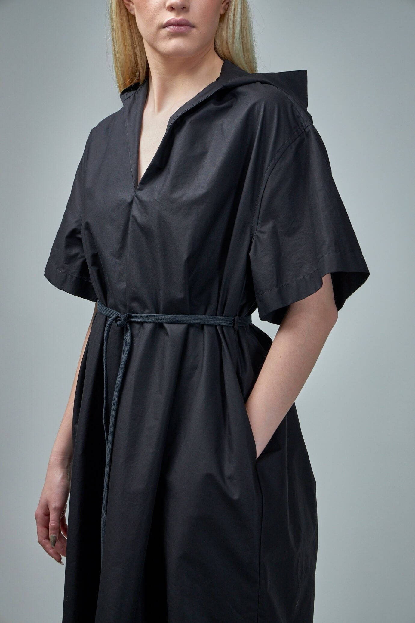 Balenciaga oc11z0825 Hooded Oversized Dress in Black Size XL / US 12-14 / IT 48-50 - 5 Thumbnail