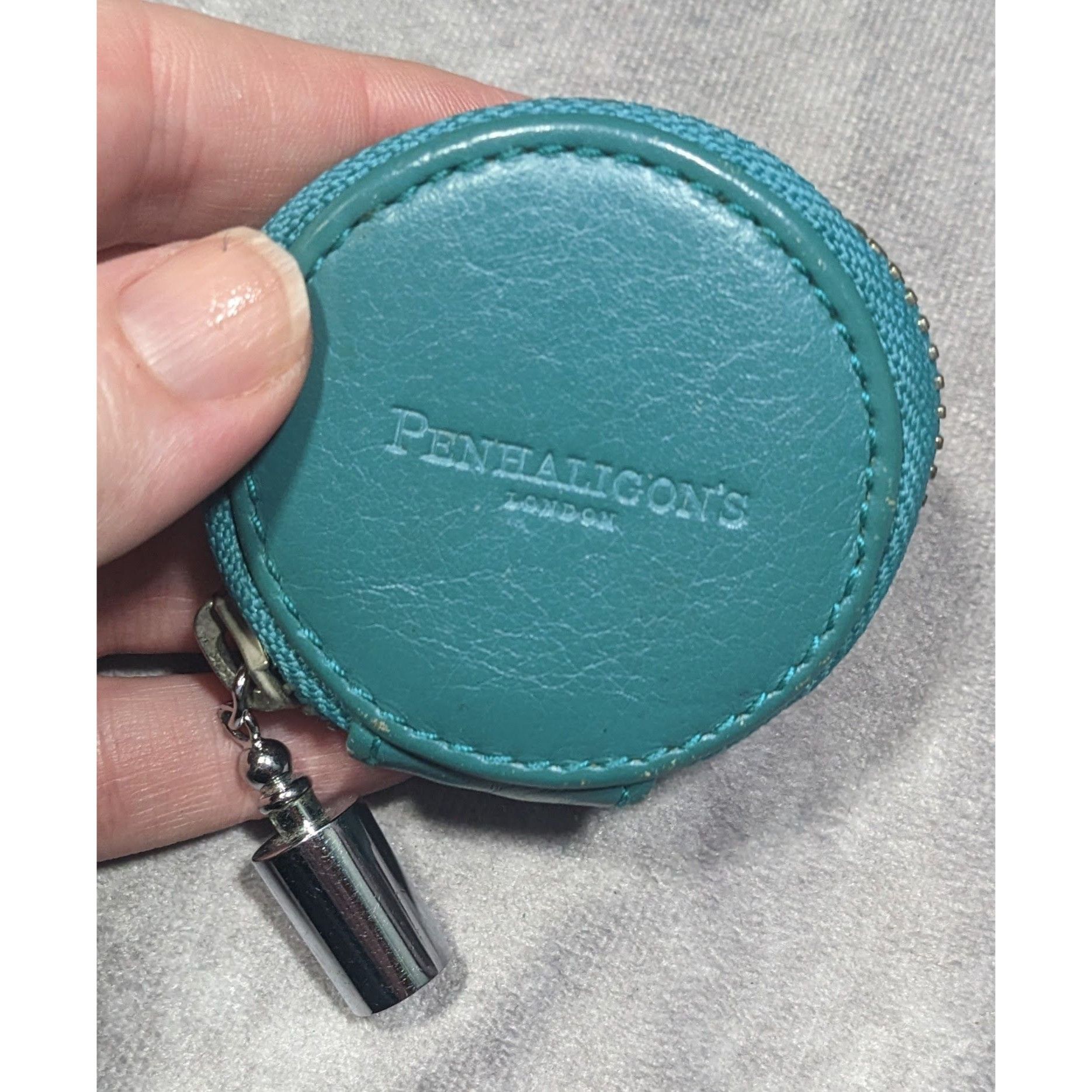Other Vintage Penhaligon's Of London Round Blue Zipper Coin Purse Size ONE SIZE - 6 Thumbnail
