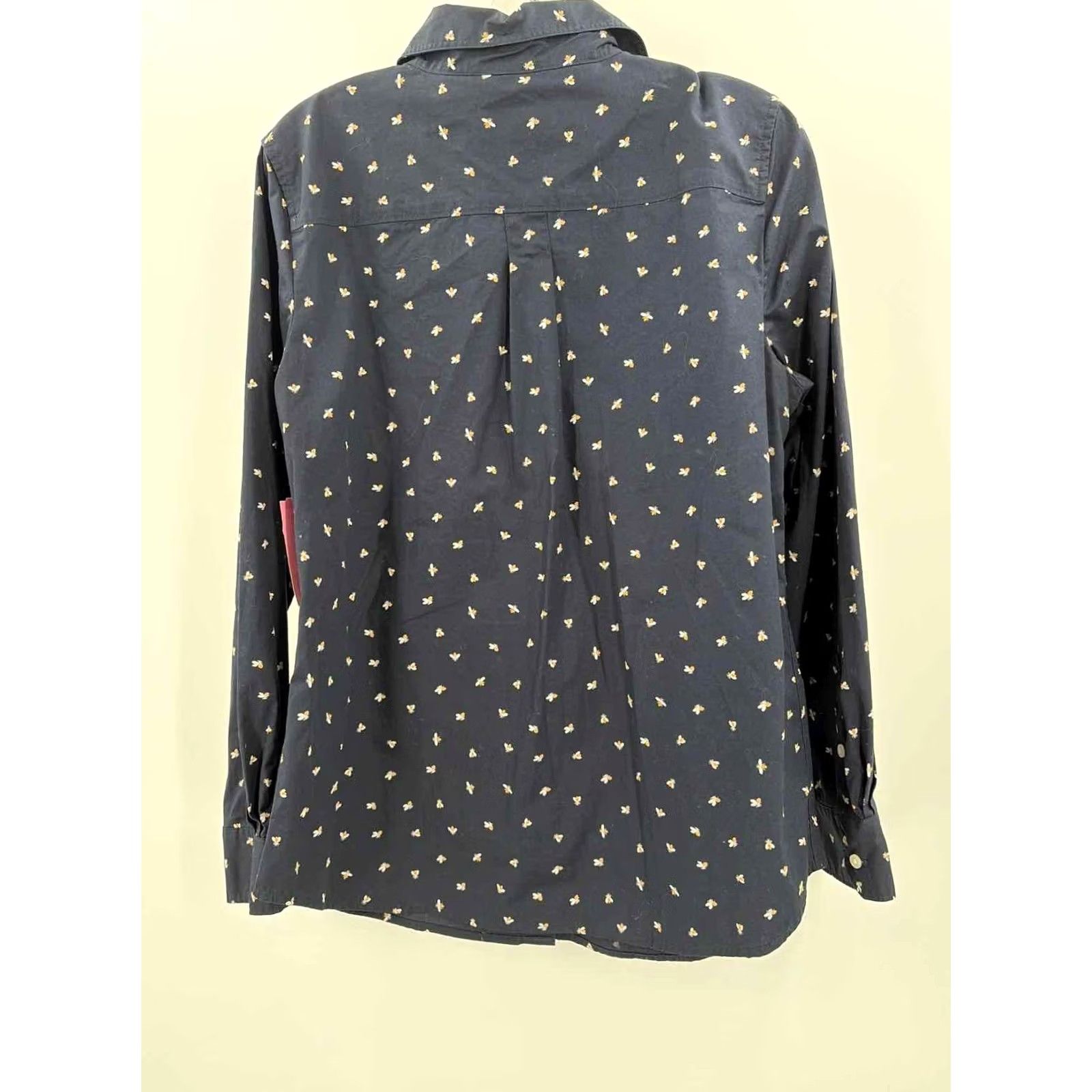 Banana Republic Banana Republic Button Down Navy Medium Shirt Men or Womens? Size M / US 6-8 / IT 42-44 - 2 Thumbnail