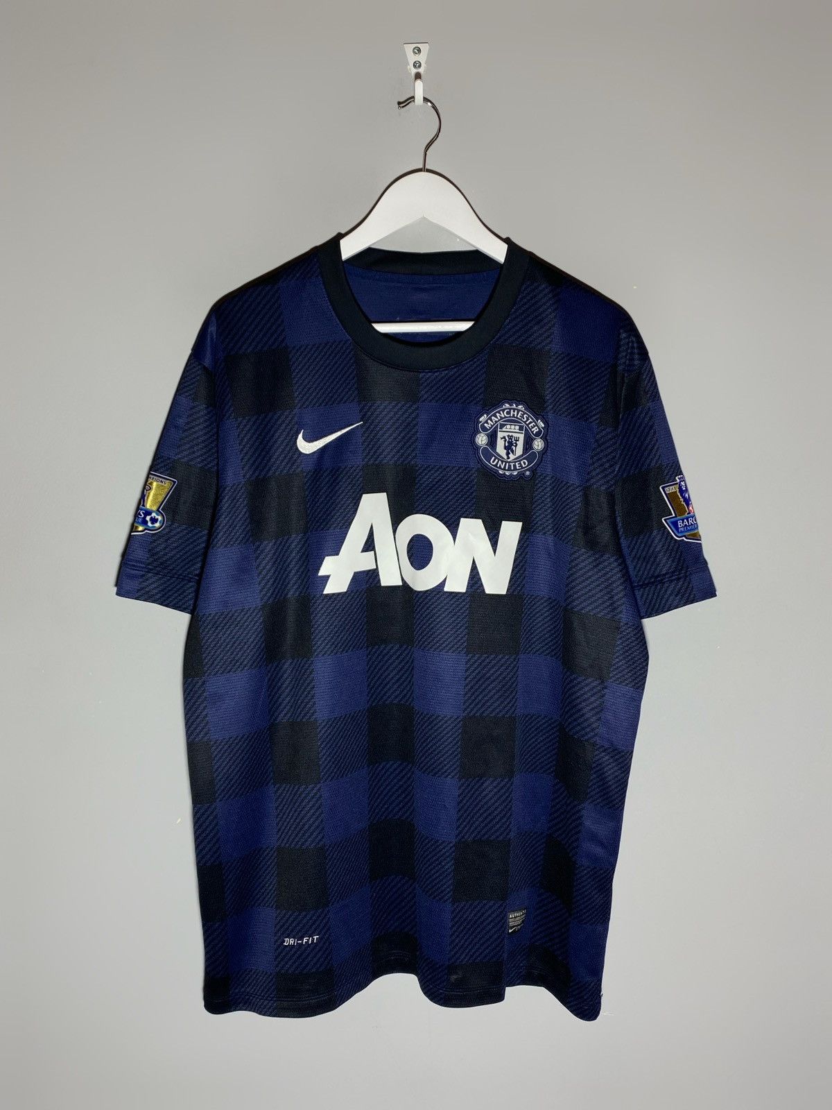 Nike Nike Manchester United 2013/14 Away Soccer Jersey Size US XL / EU 56 / 4 - 1 Thumbnail