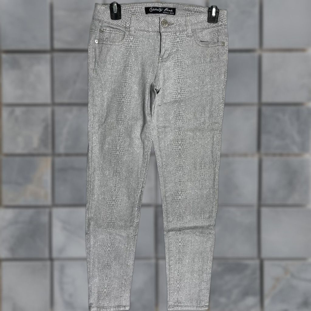 Vintage Celebrity Pink Skinny Jeans Women Size 3 Gray White Snakeskin Pattern Low Rise Jeans Women 27in Waist 28in Inseam 10in Leg Opening Size 27" / US 4 / IT 40 - 1 Thumbnail
