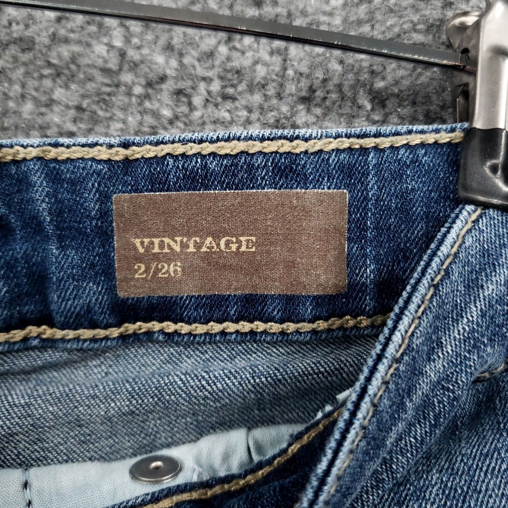 Vintage VINTAGE America Shorts Womens 2/26 Blue Cut-Off Low Rise Denim Short Size 26" / US 2 / IT 38 - 4 Thumbnail