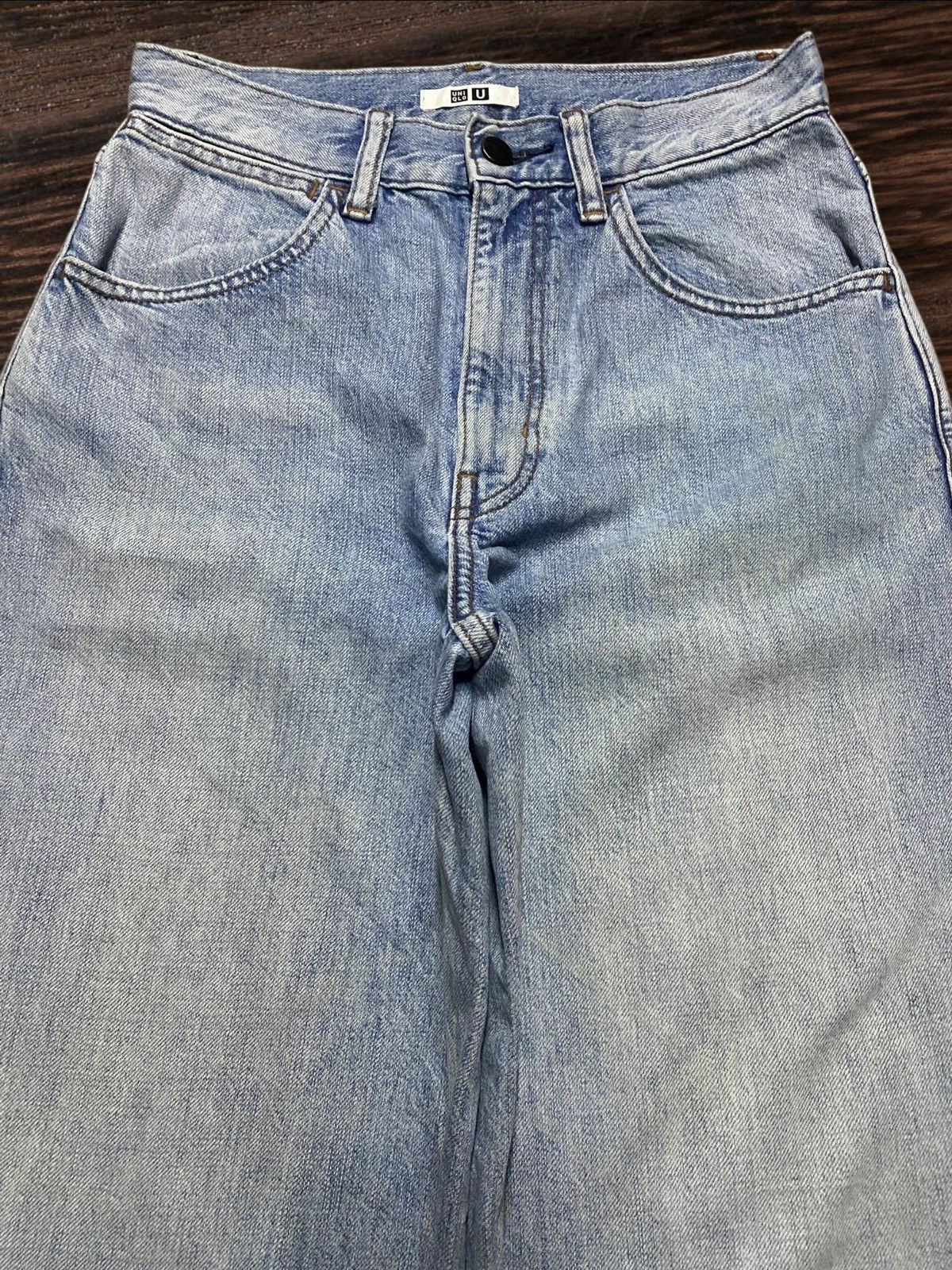Uniqlo Vintage Uniqlo Light Wash Super Baggy Jeans Size 26" / US 2 / IT 38 - 3 Thumbnail