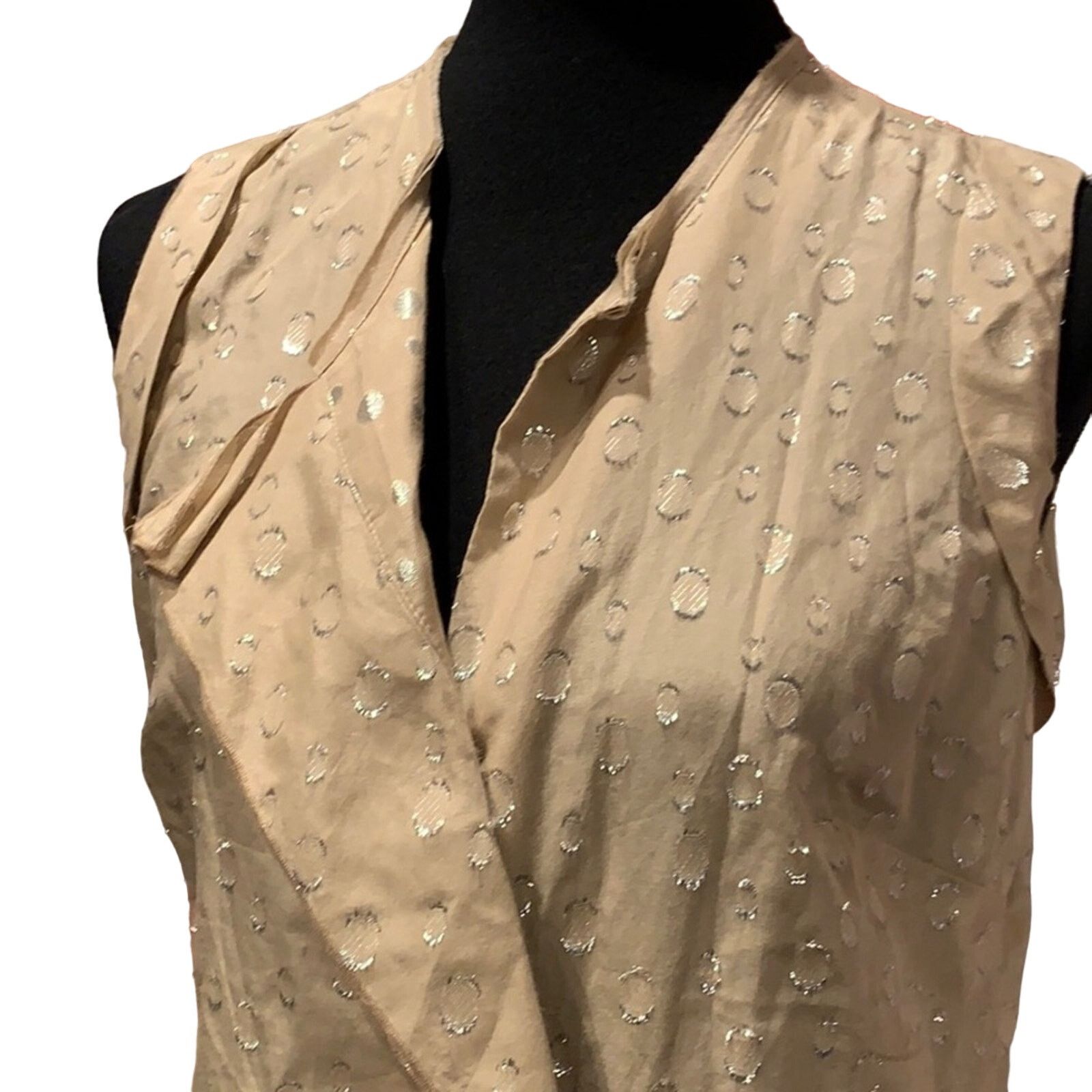 Ann Taylor Ann Taylor Women Size 6 Silk Blend Metal Sleeveless Tank Top Size S / US 4 / IT 40 - 2 Thumbnail