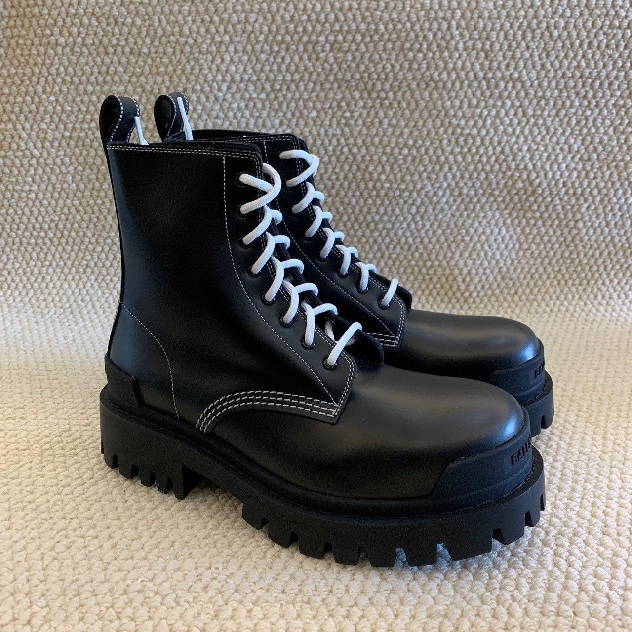 Balenciaga Balenciaga Strike lace-up vintage black boots Size US 7 / IT 37 - 4 Thumbnail